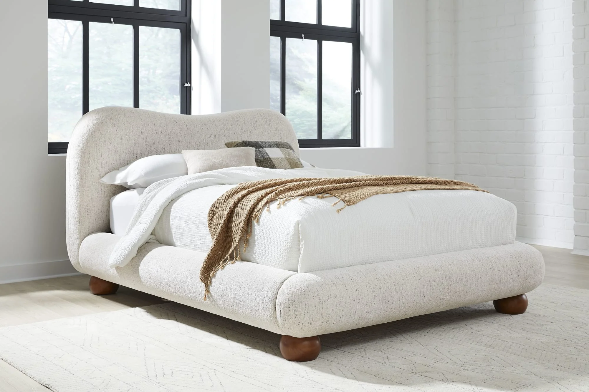 Afra Chinchilla Queen Chenille Upholstered Wood Leg Platform Bed - Image 2