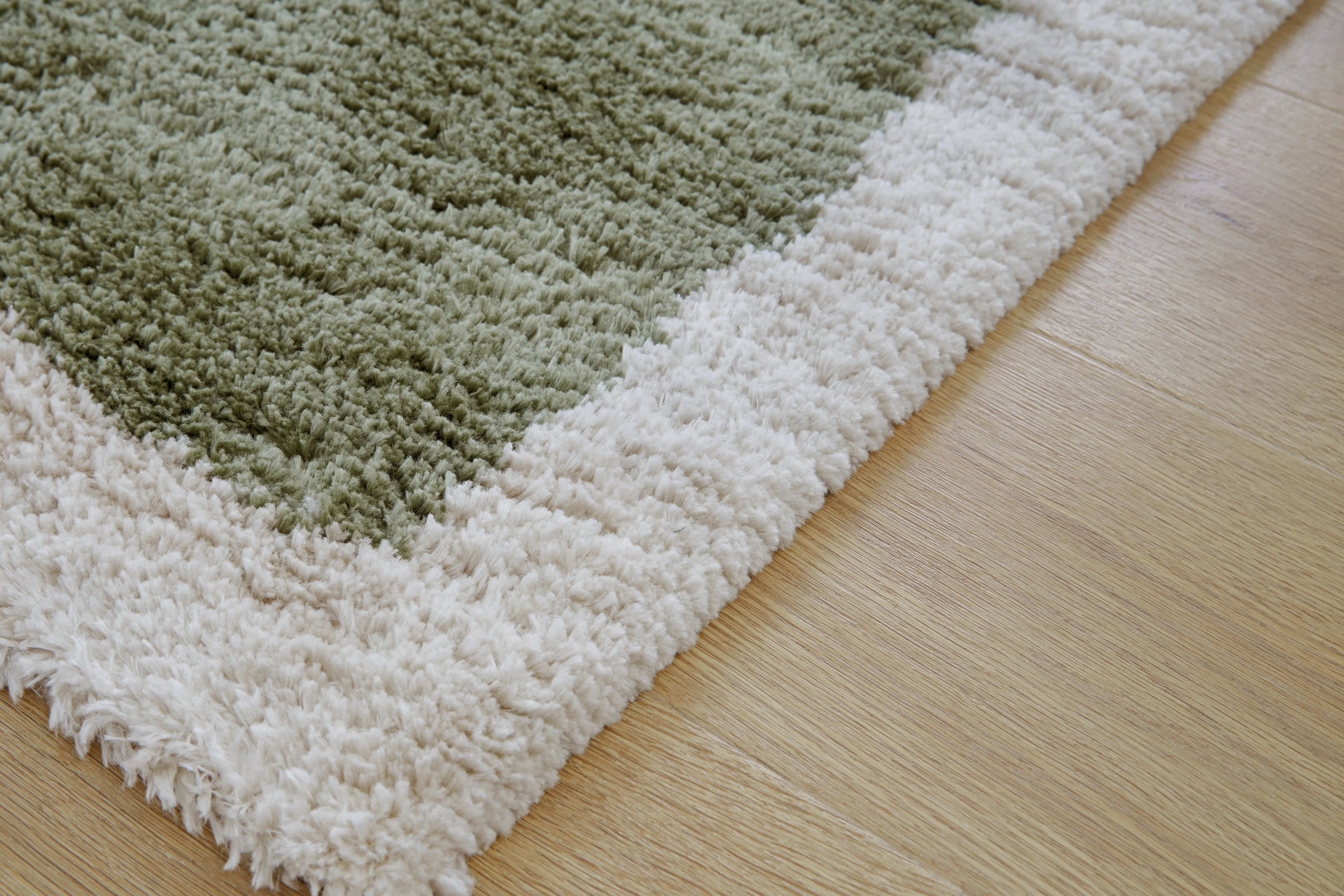 Anburgh Green/Gray/Ivory Large Rug (Online Special Price) - Image 3