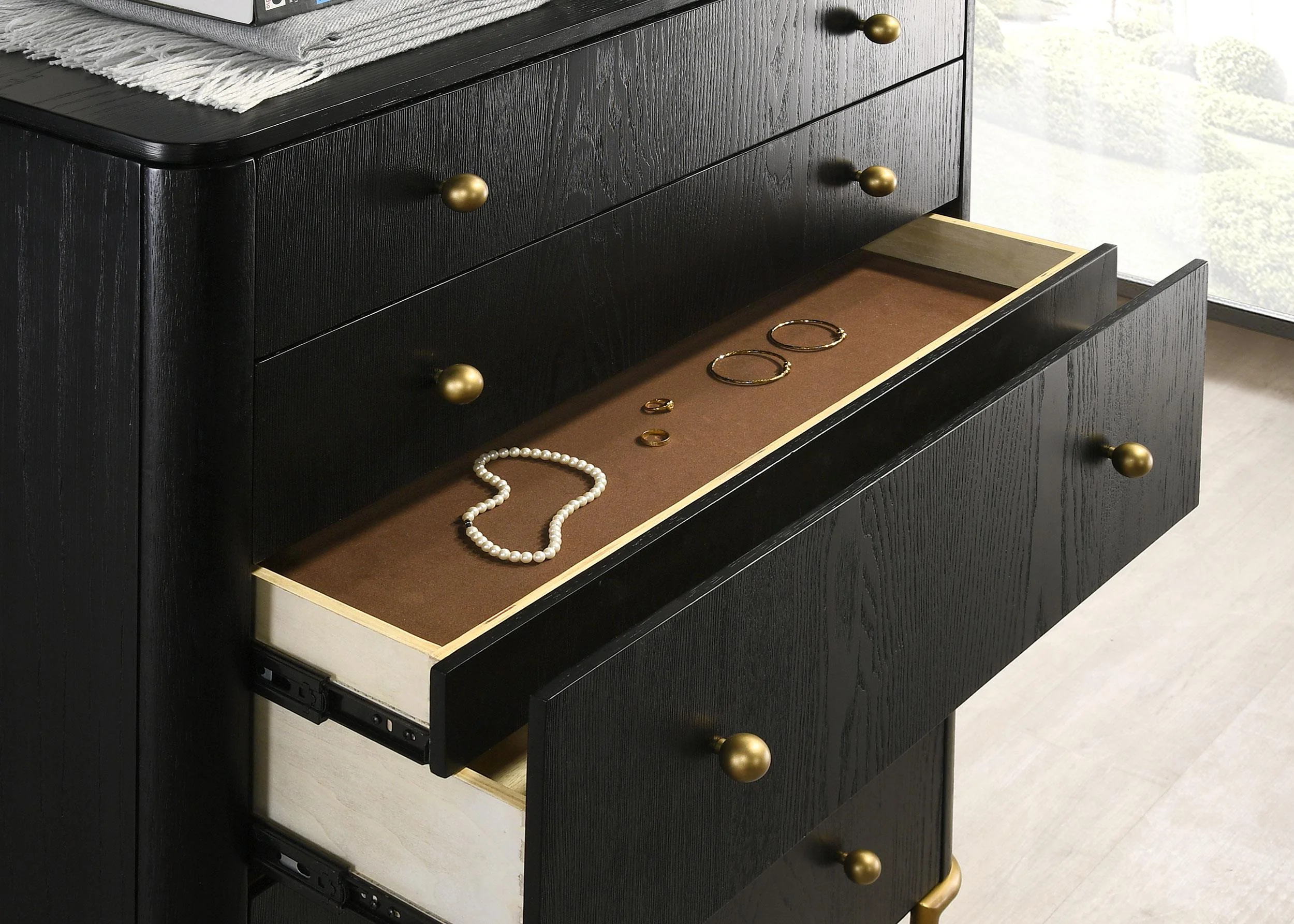 Arini Black and Natural 5-piece California King Bedroom Set - Image 14