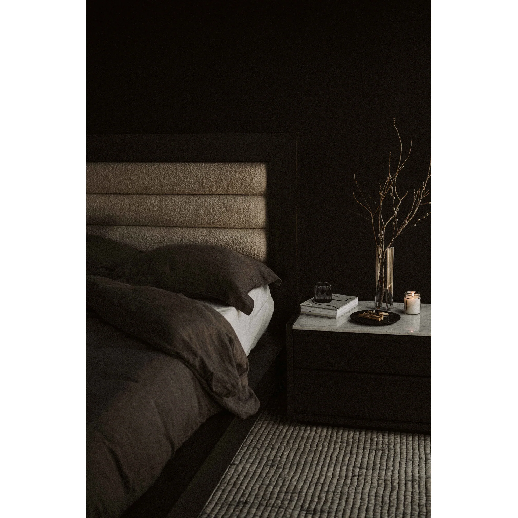 Ashcroft Beige Queen Bed - Image 13