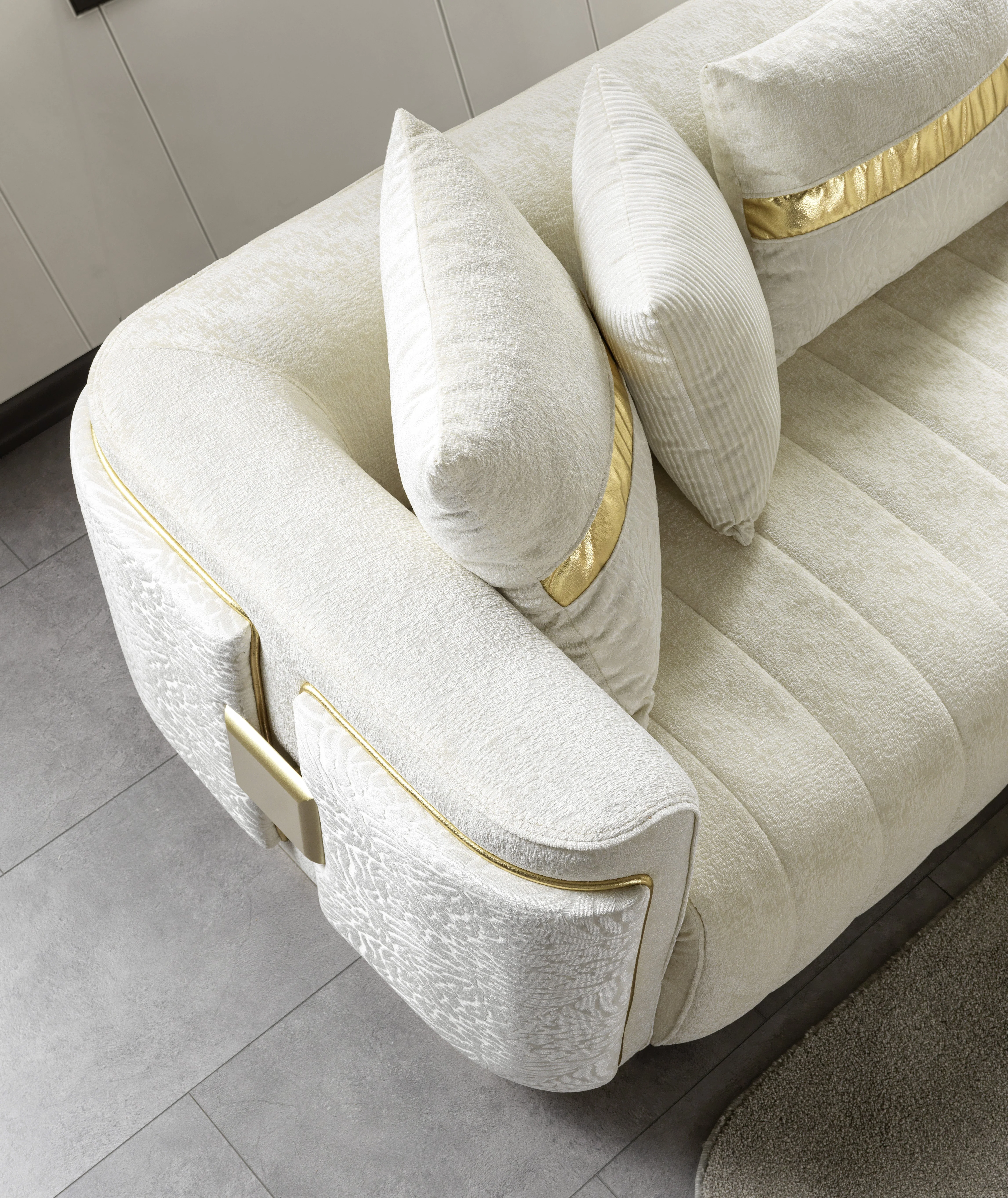 Avanos Cream Living Room Set - Image 9