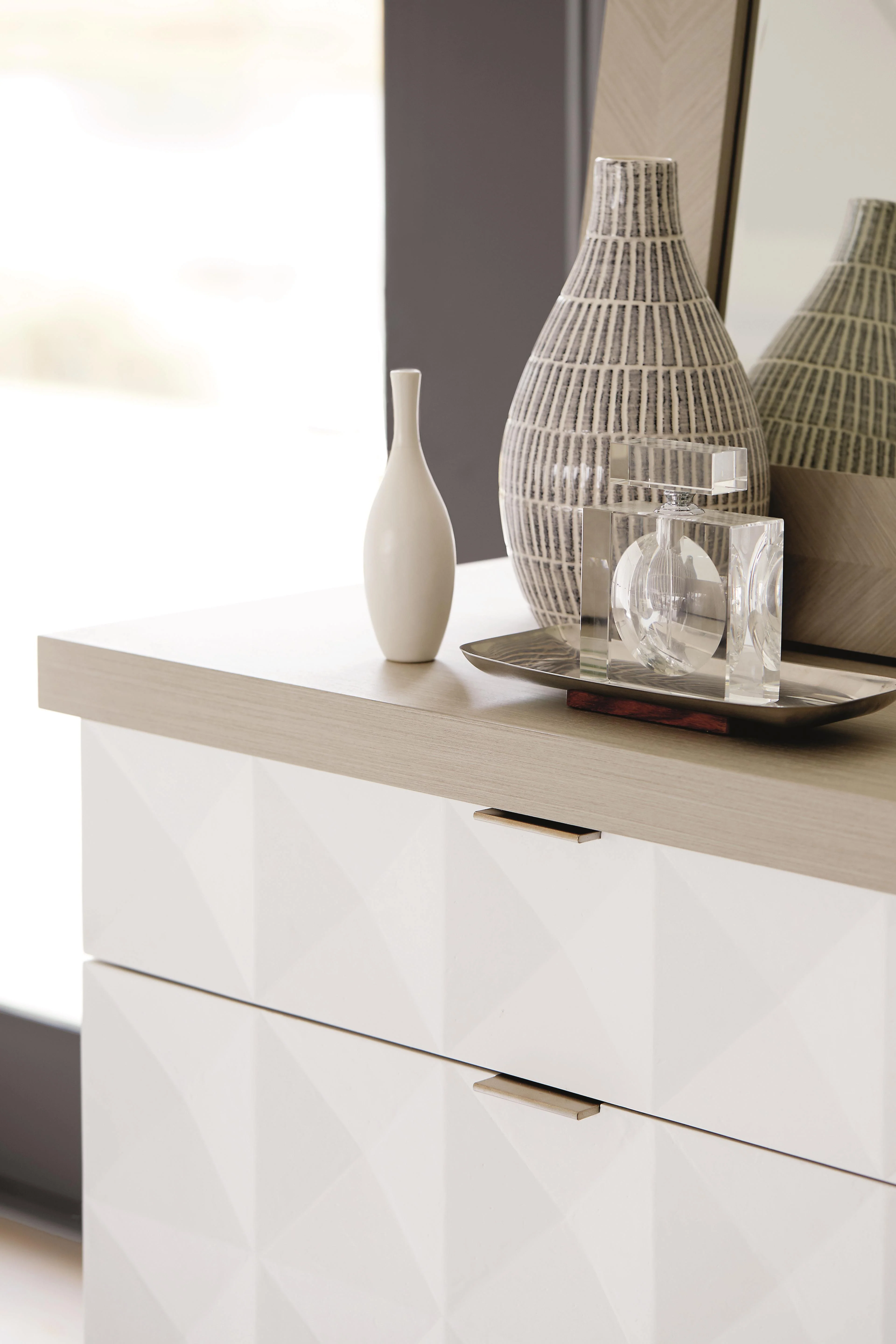 Axiom Linear Grey/Linear White/White Linen Dresser - Image 8