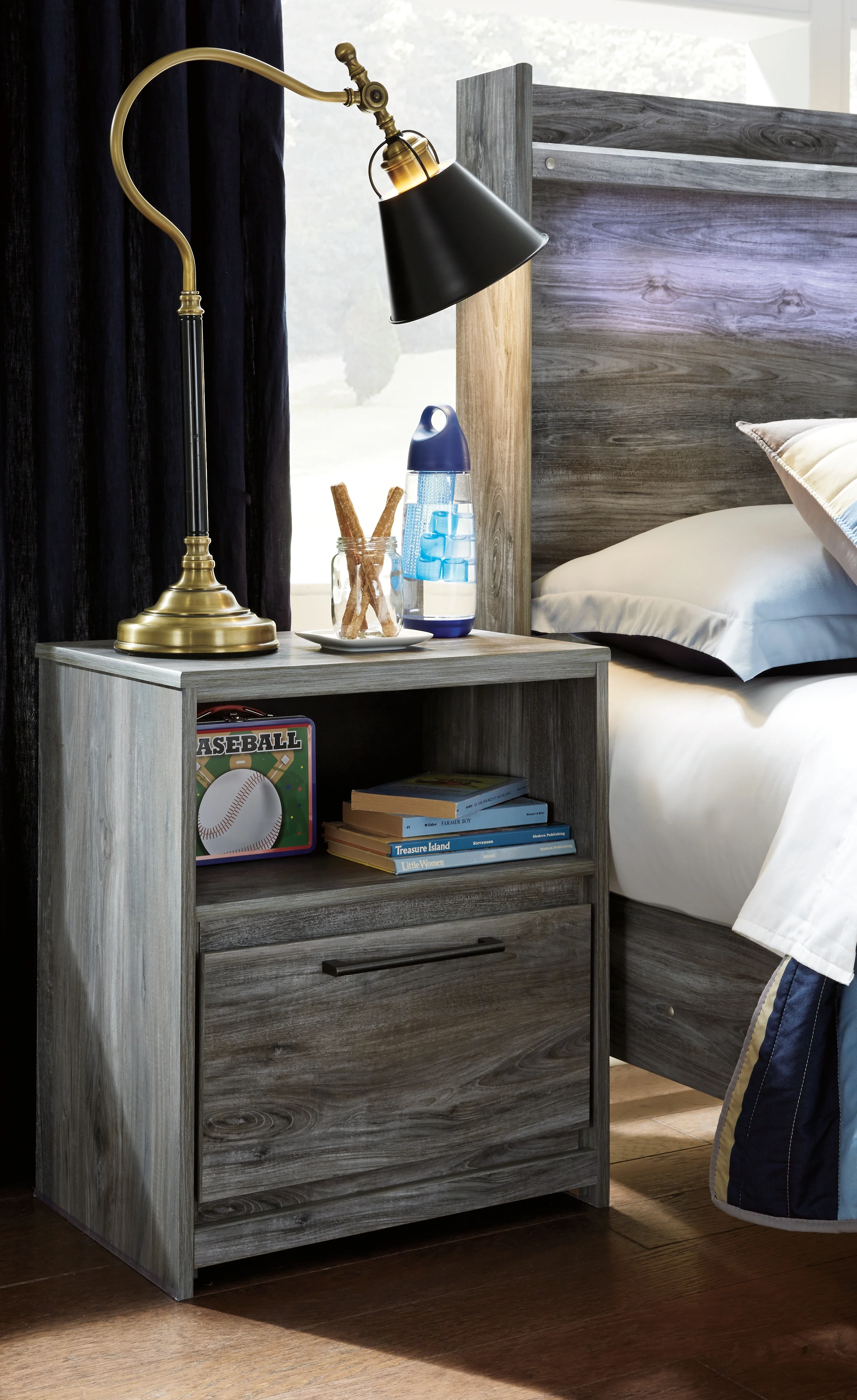 Baystorm Gray Queen Panel Storage Bedroom Set with Nightstand - Image 7