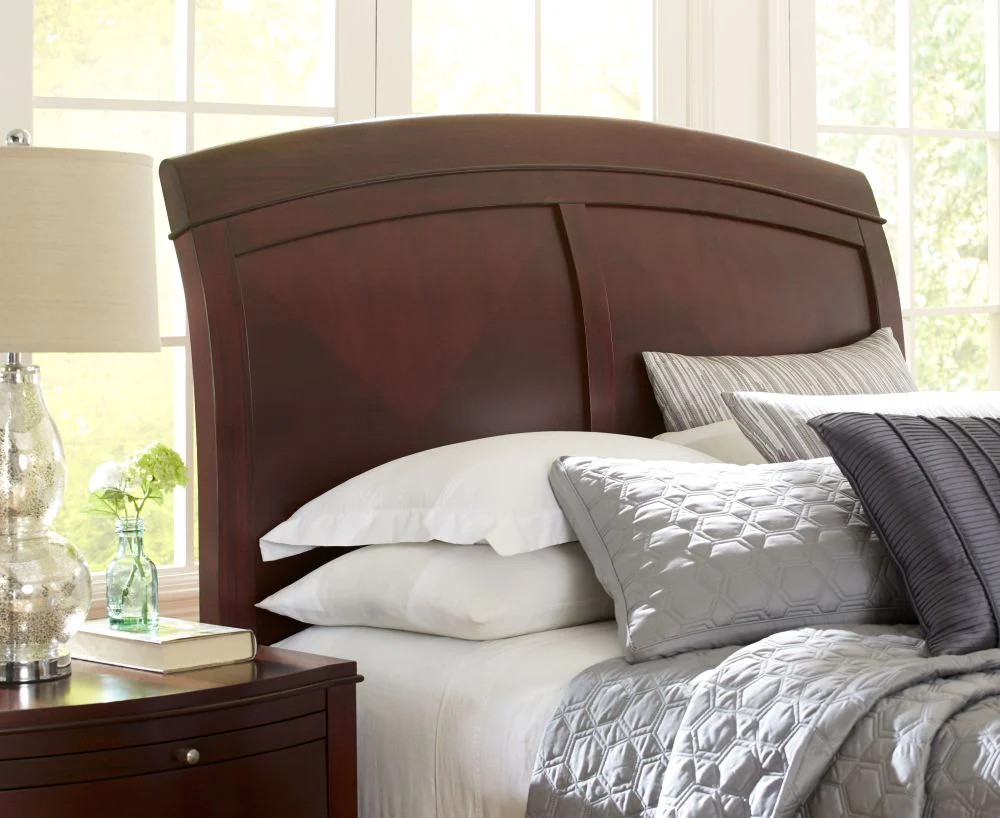 Brighton Wood Queen Sleigh Bed in Cinnamon - Image 4