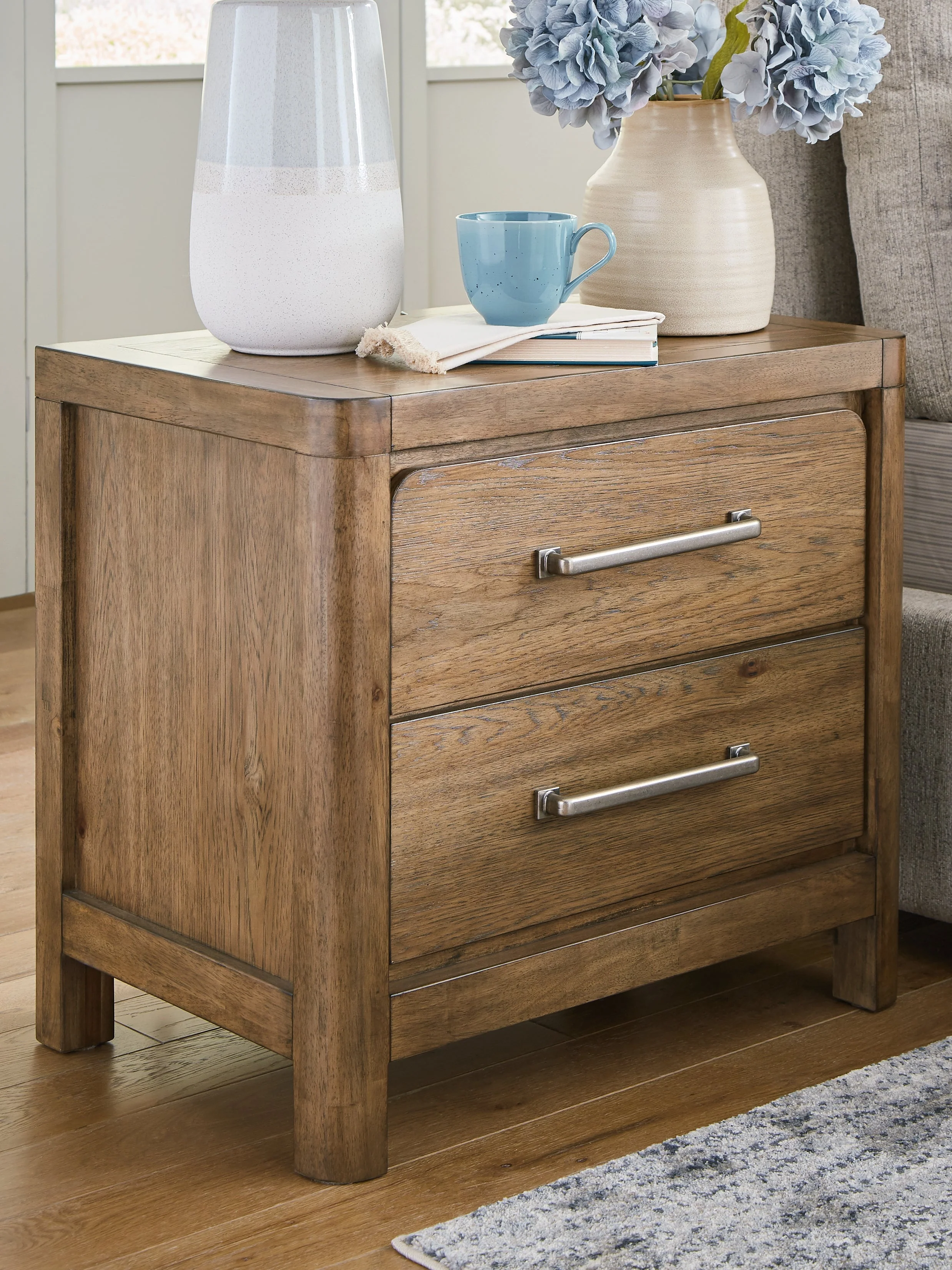 Cabalynn Light Brown King Upholstered Bedroom Set with Dresser, Mirror and Nightstand (Online Special Price) - Image 22