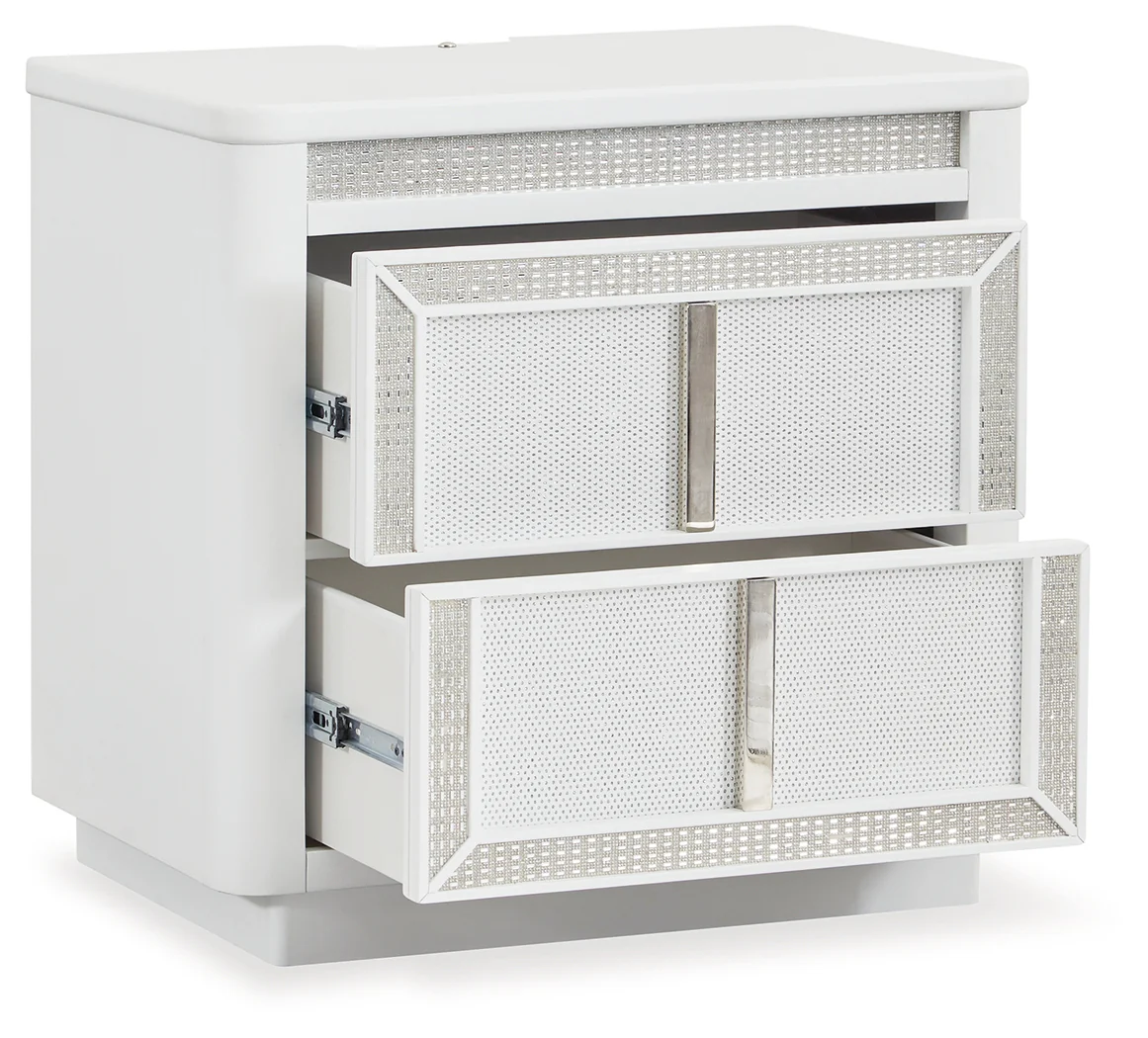 Chalanna White Queen Panel Storage Bedroom Set with Nightstand - Image 7