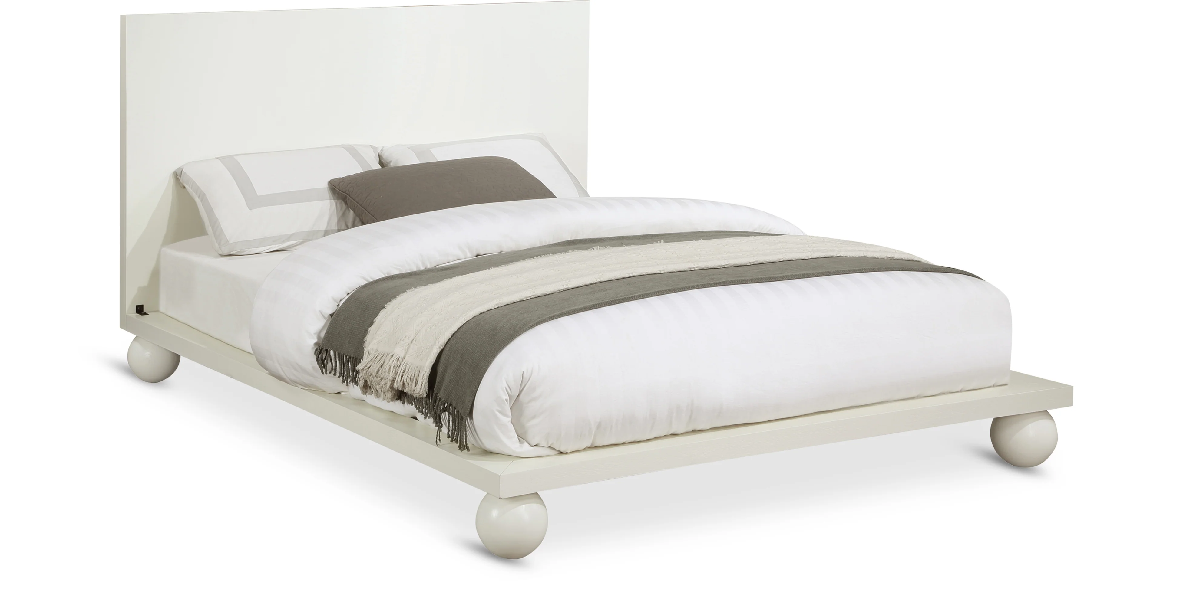 Coastline Cream Wood Queen Bed (3 Boxes) - Image 2