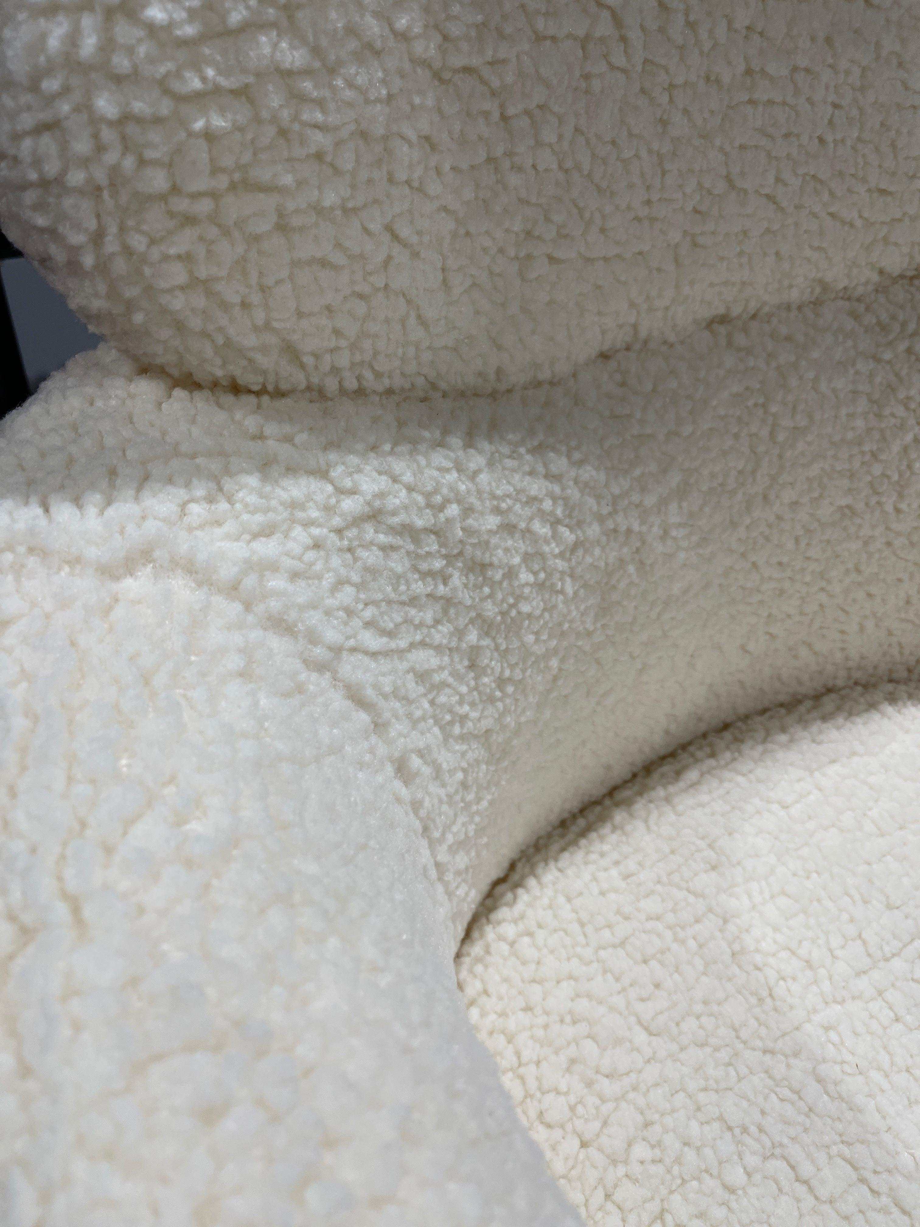 Connock White Teddy Sherpa Accent Chair - Image 2