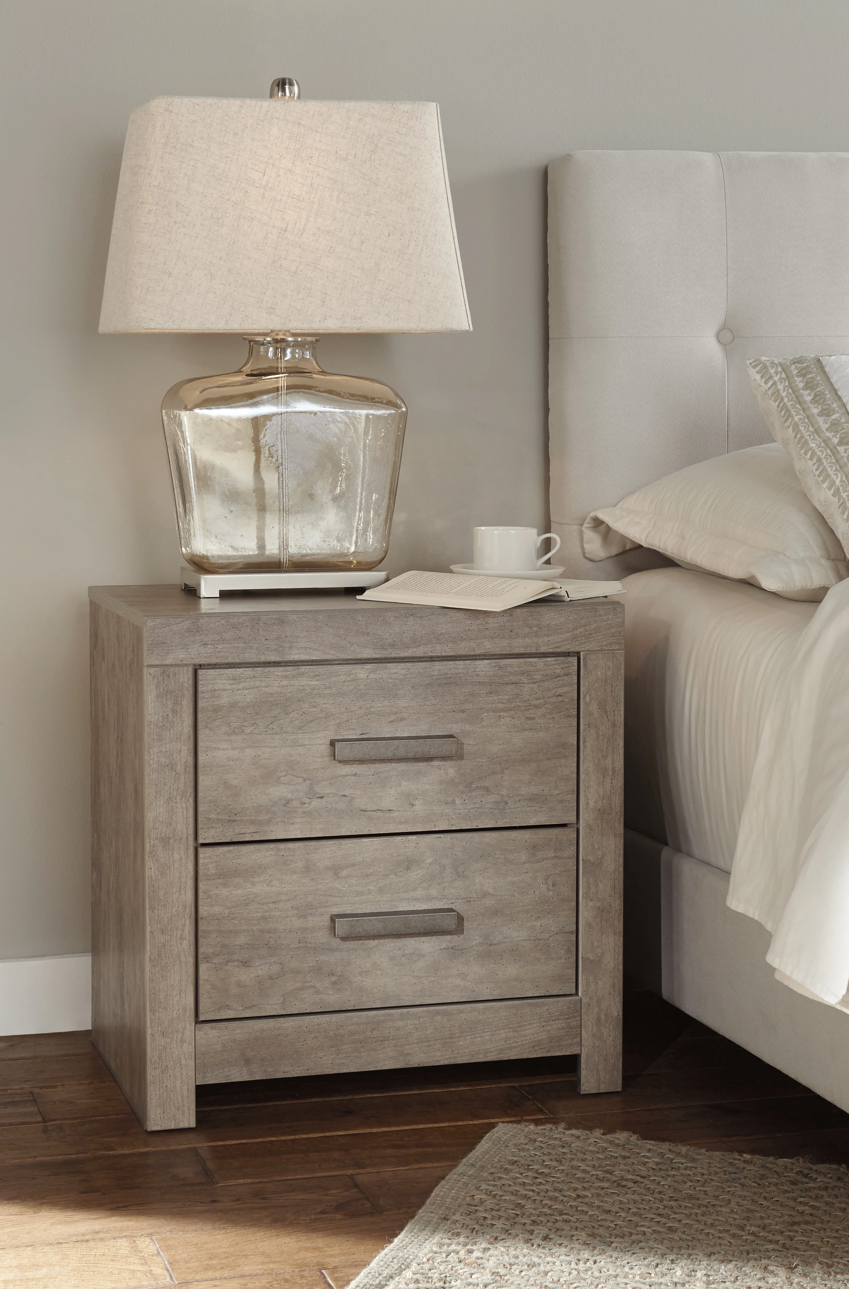 Culverbach Gray King Panel Bedroom Set with Dresser, Mirror and Nightstand - Image 13