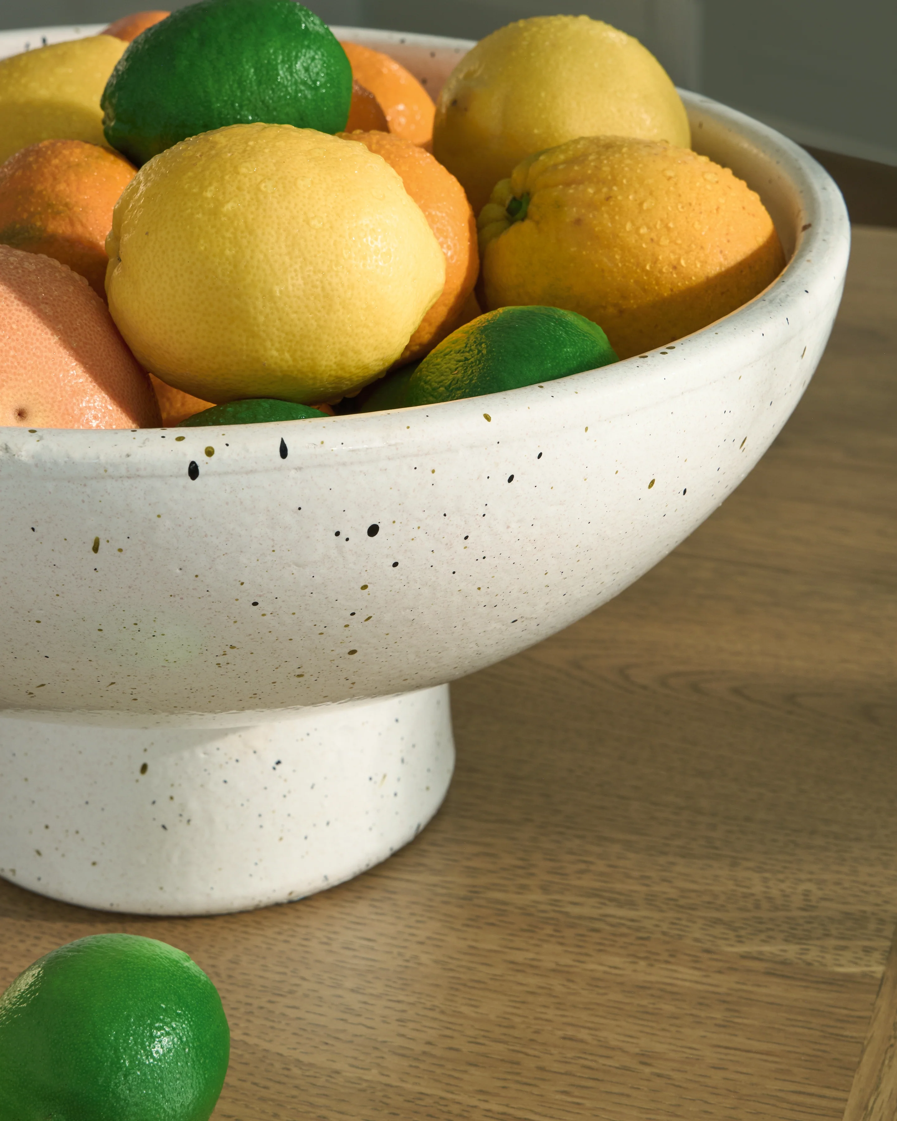 Dallinworth White/Black Bowl - Image 4