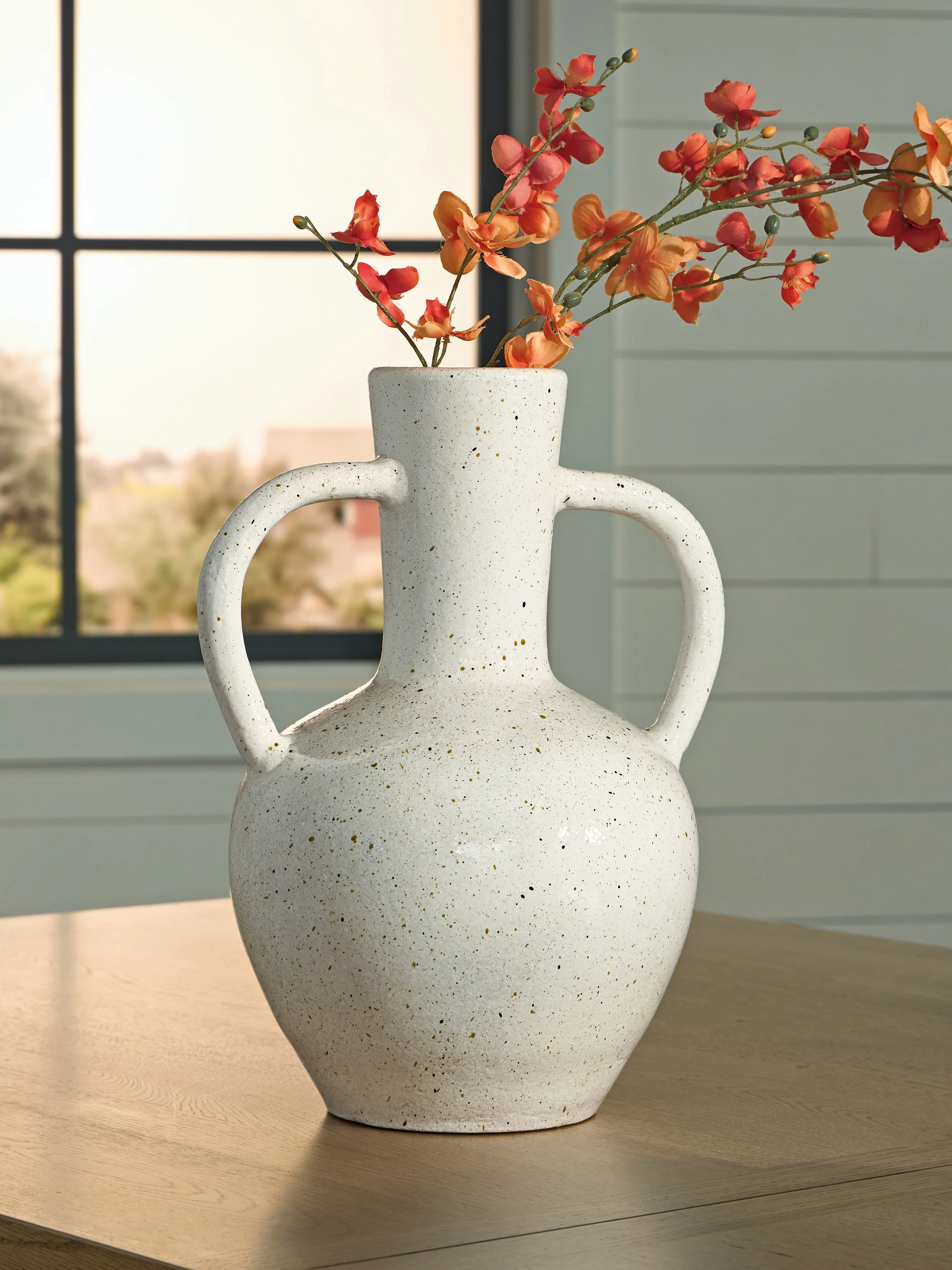 Dallinworth White/Black Vase (15" H) - Image 2