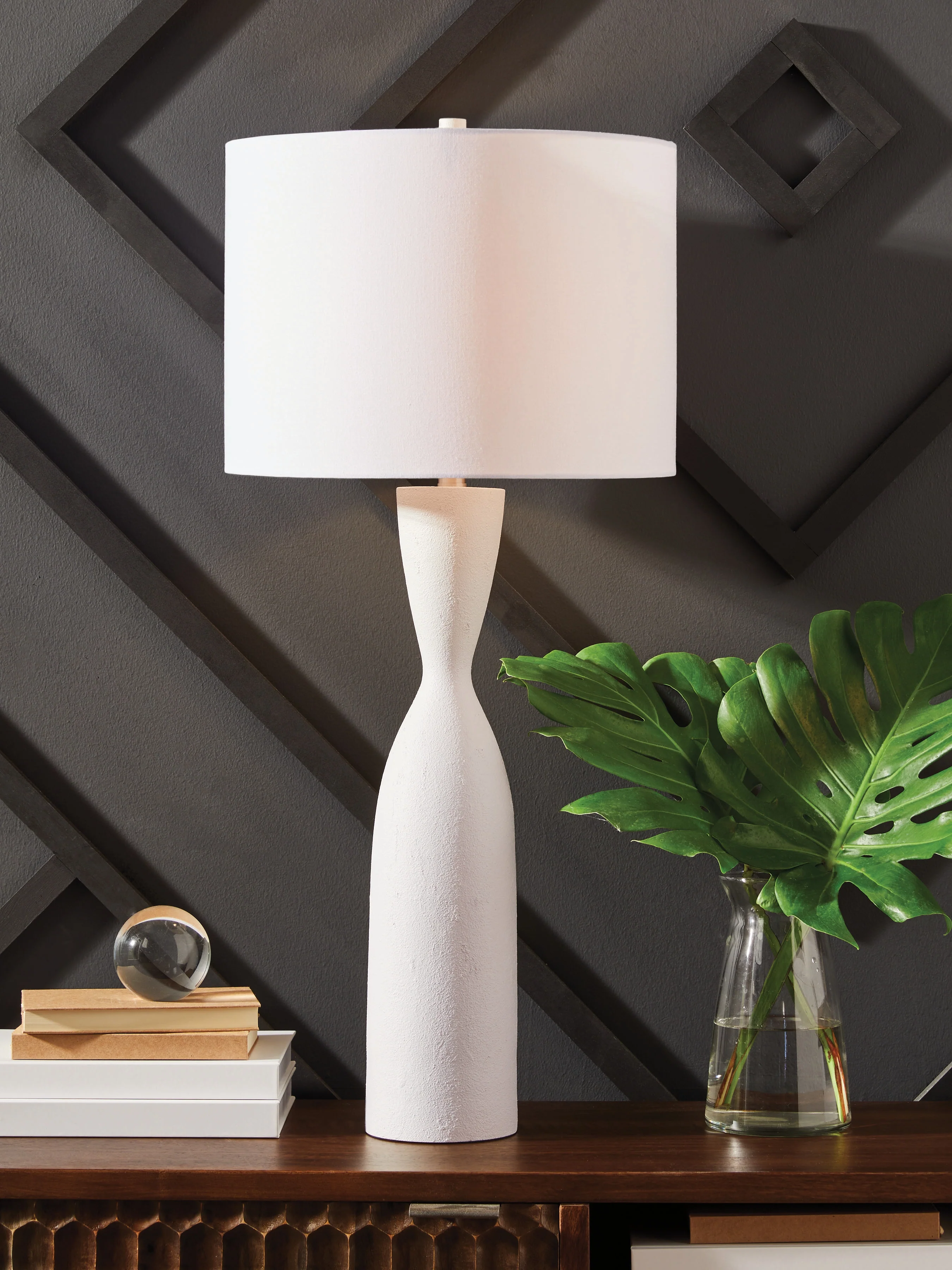 Davinford White Poly Table Lamp (1/CN) - Image 2