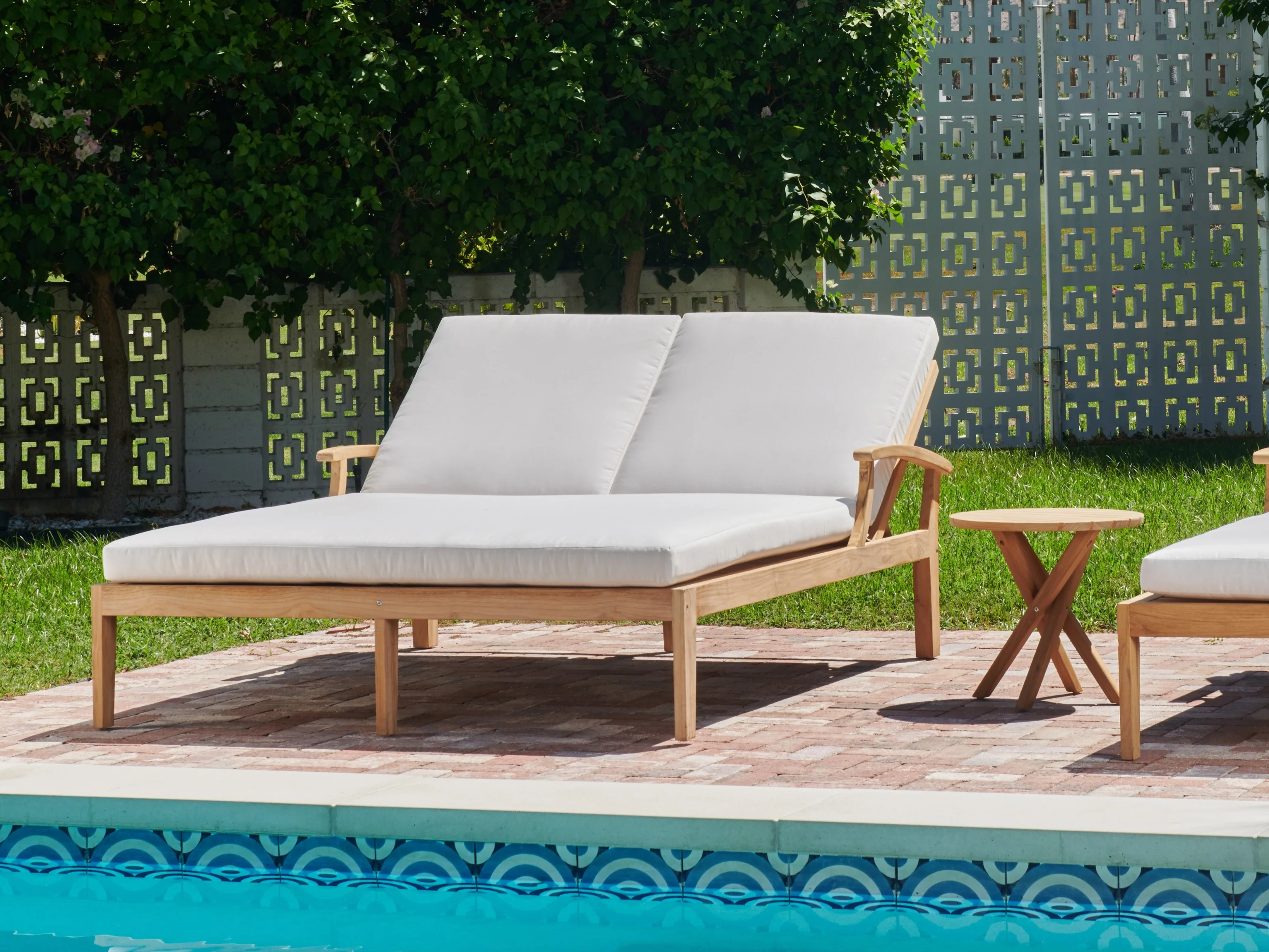Delano Double Teak Canvas Outdoor Reclining Sunlounger with Sunbrella® Cushion - Image 4