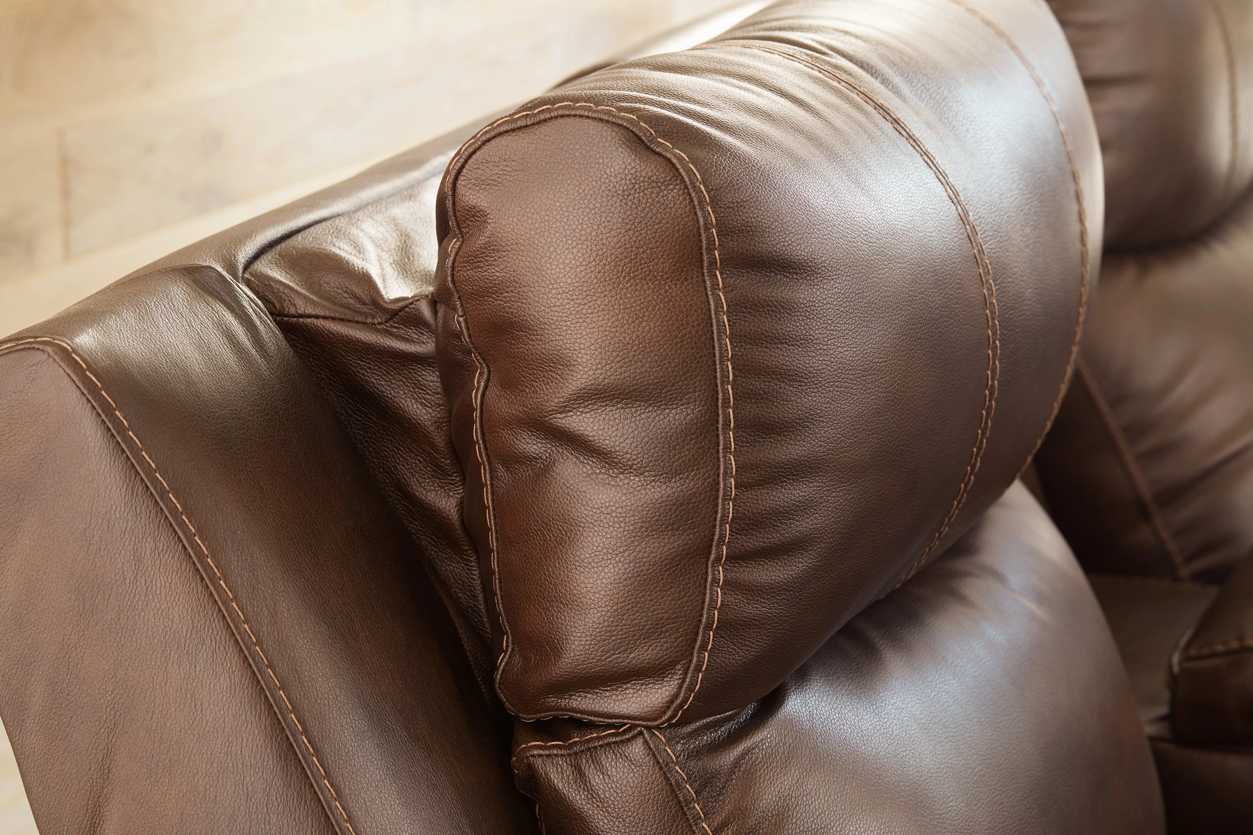 Edmar Chocolate Power Reclining Loveseat - Image 9