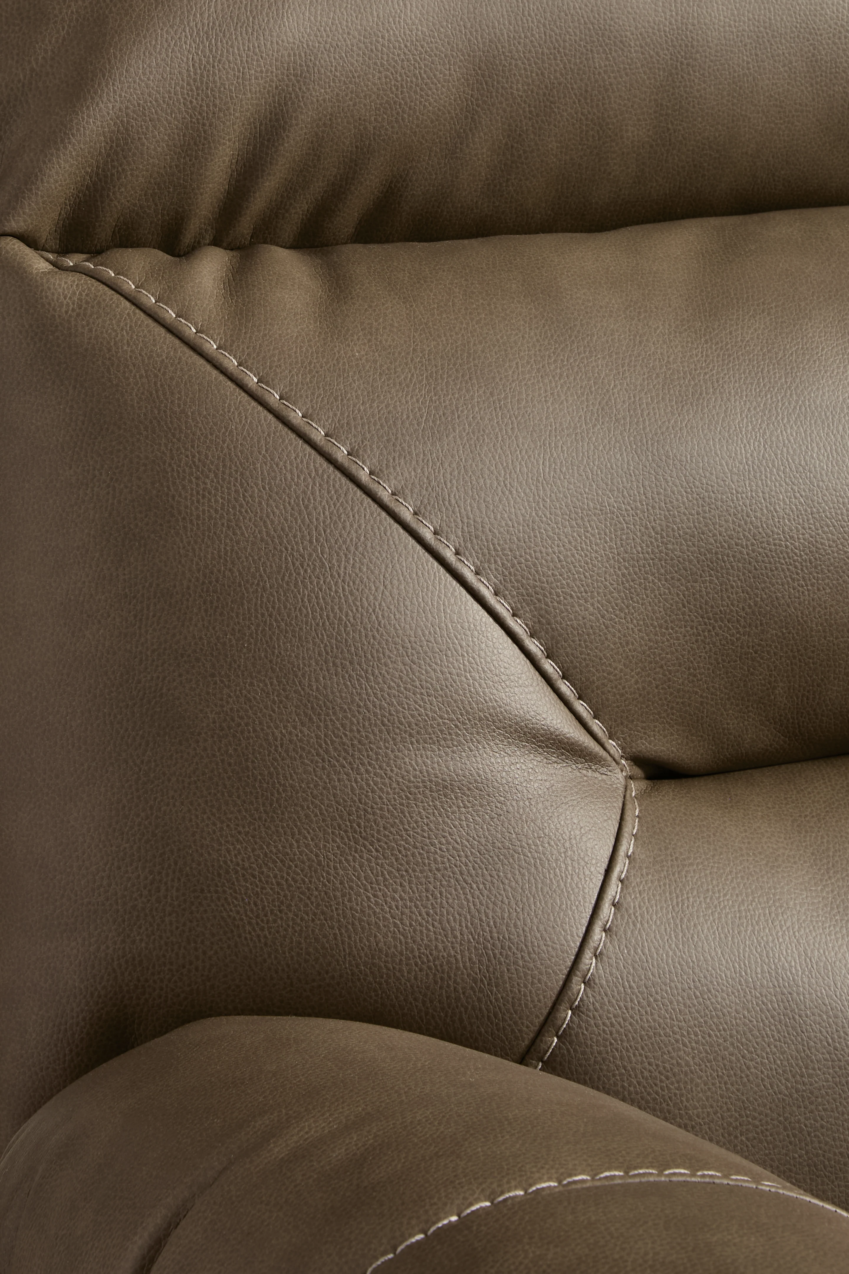 Elksworth Biscotti Recliner (Online Special Price) - Image 8