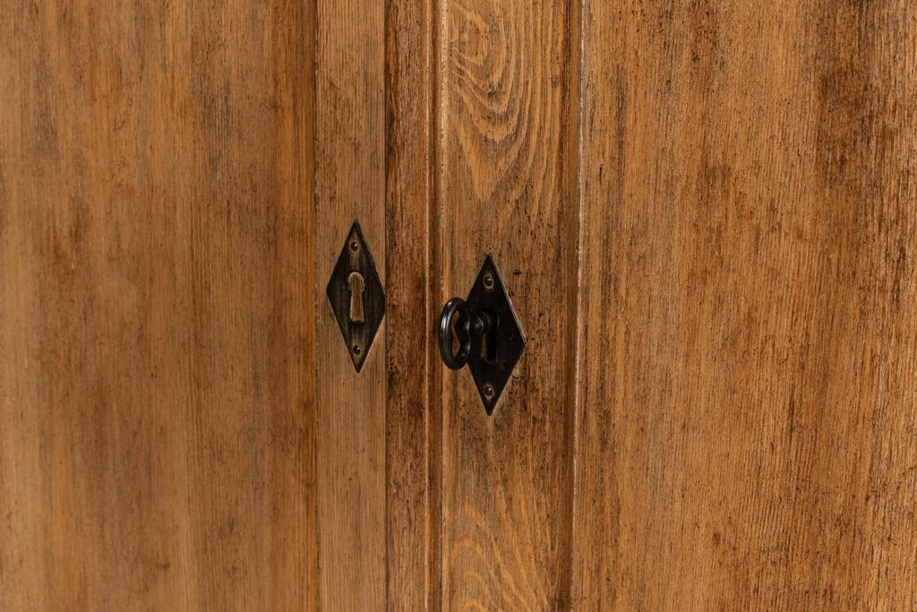 Entree Brown Sideboard - Image 11