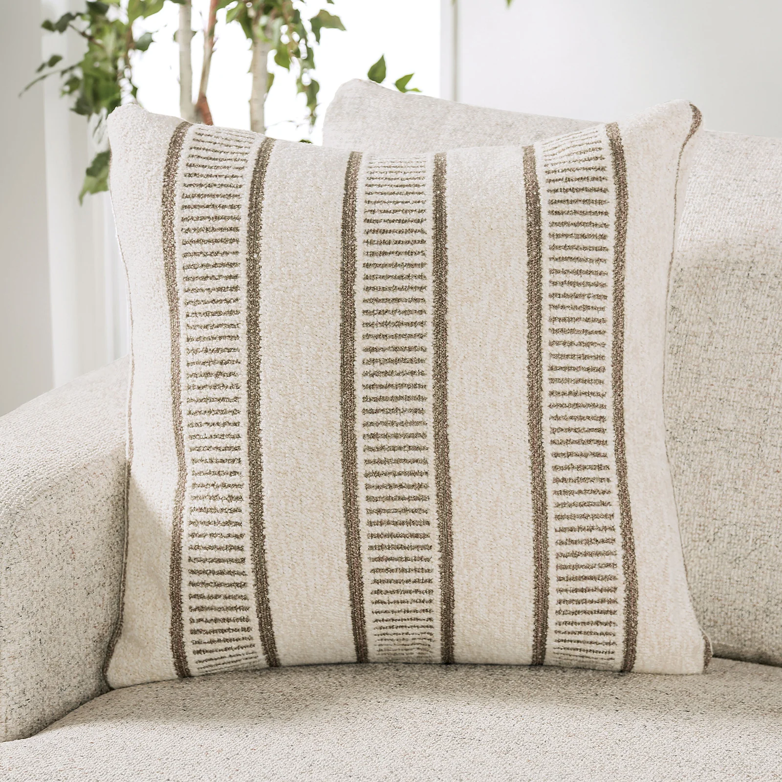 Flintshire Beige Loveseat - Image 4