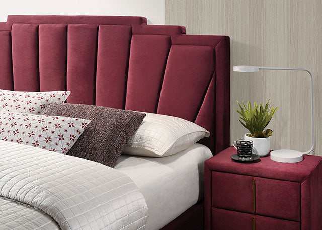 Florizel Red Eastern King Bed - Image 3