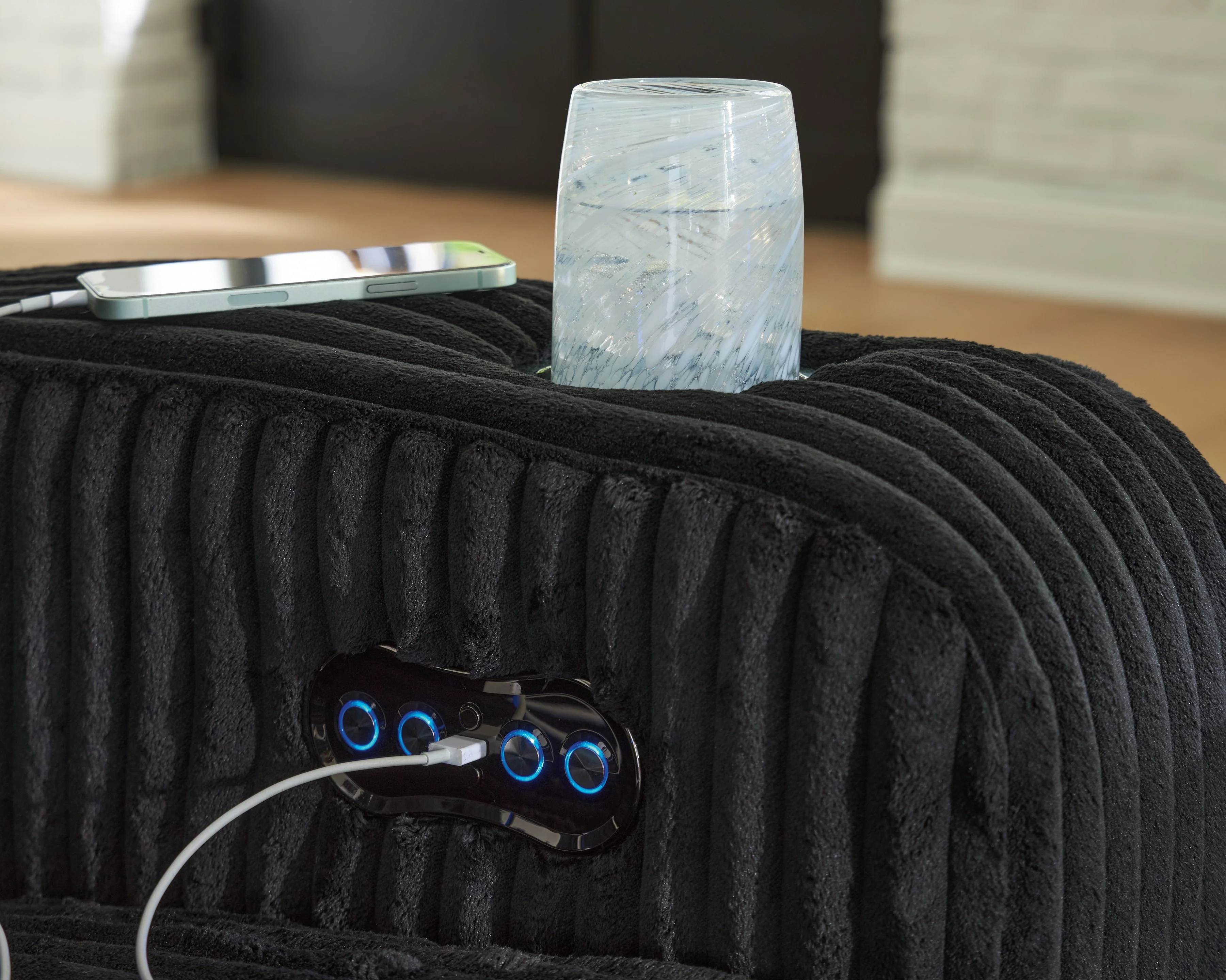 Forest Lake Black Power Reclining Sofa (Online Special Price) - Image 10