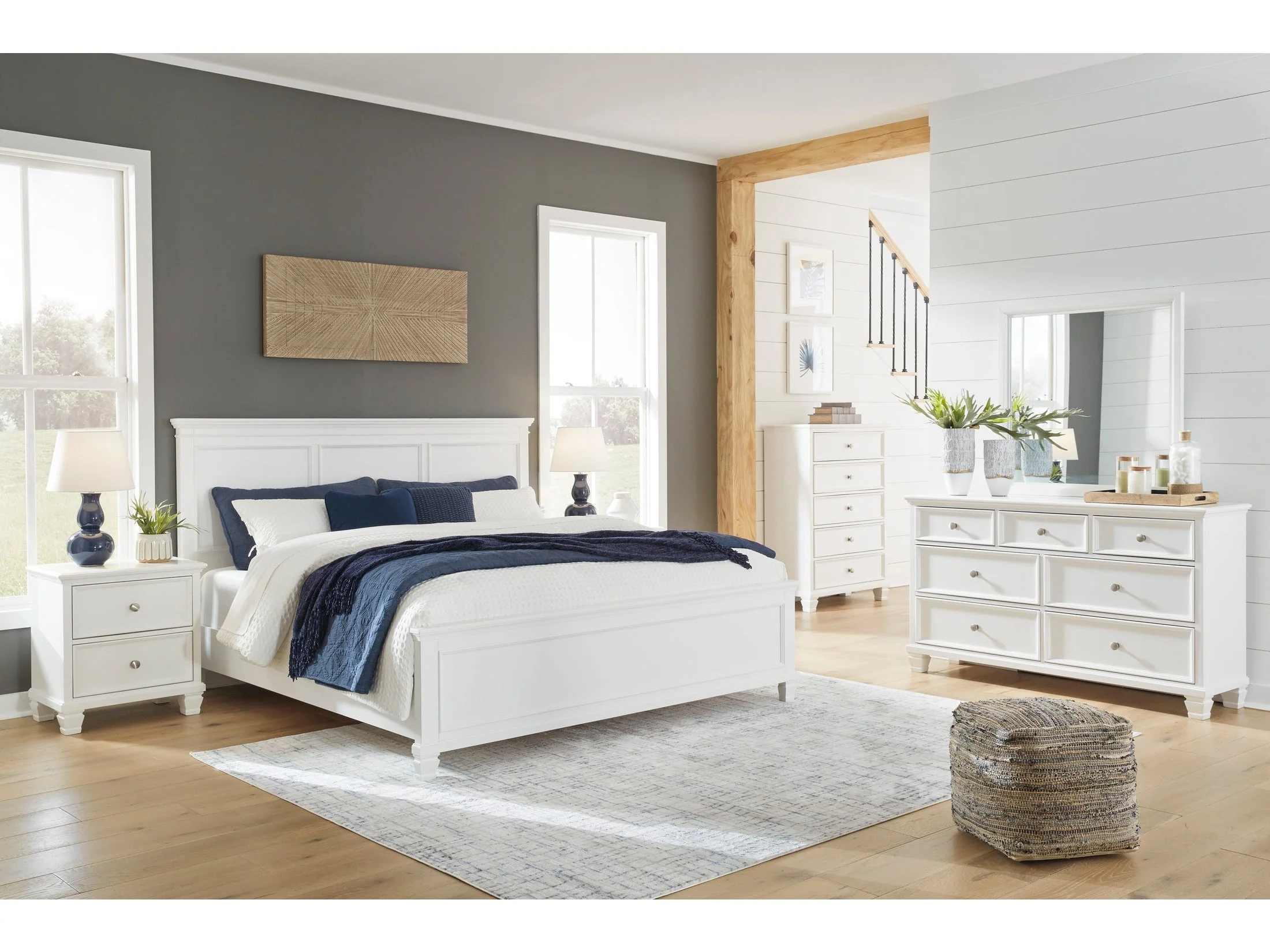 Fortman White California King Panel 5-Piece Bedroom Set w/ 2 Nightstands (Online Special Price) - Image 29