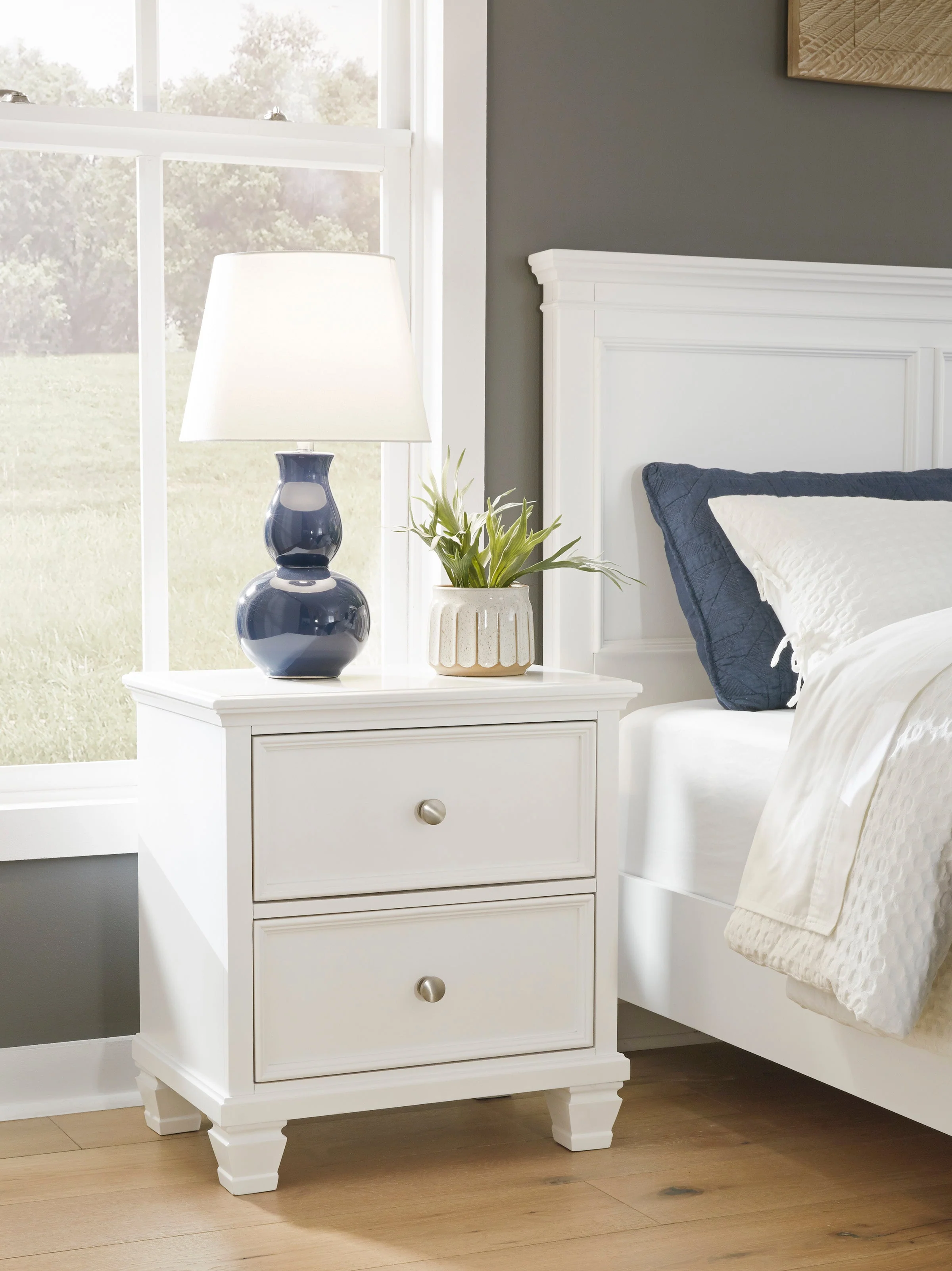 Fortman White Full Panel 5-Piece Bedroom Set (Online Special Price) - Image 24
