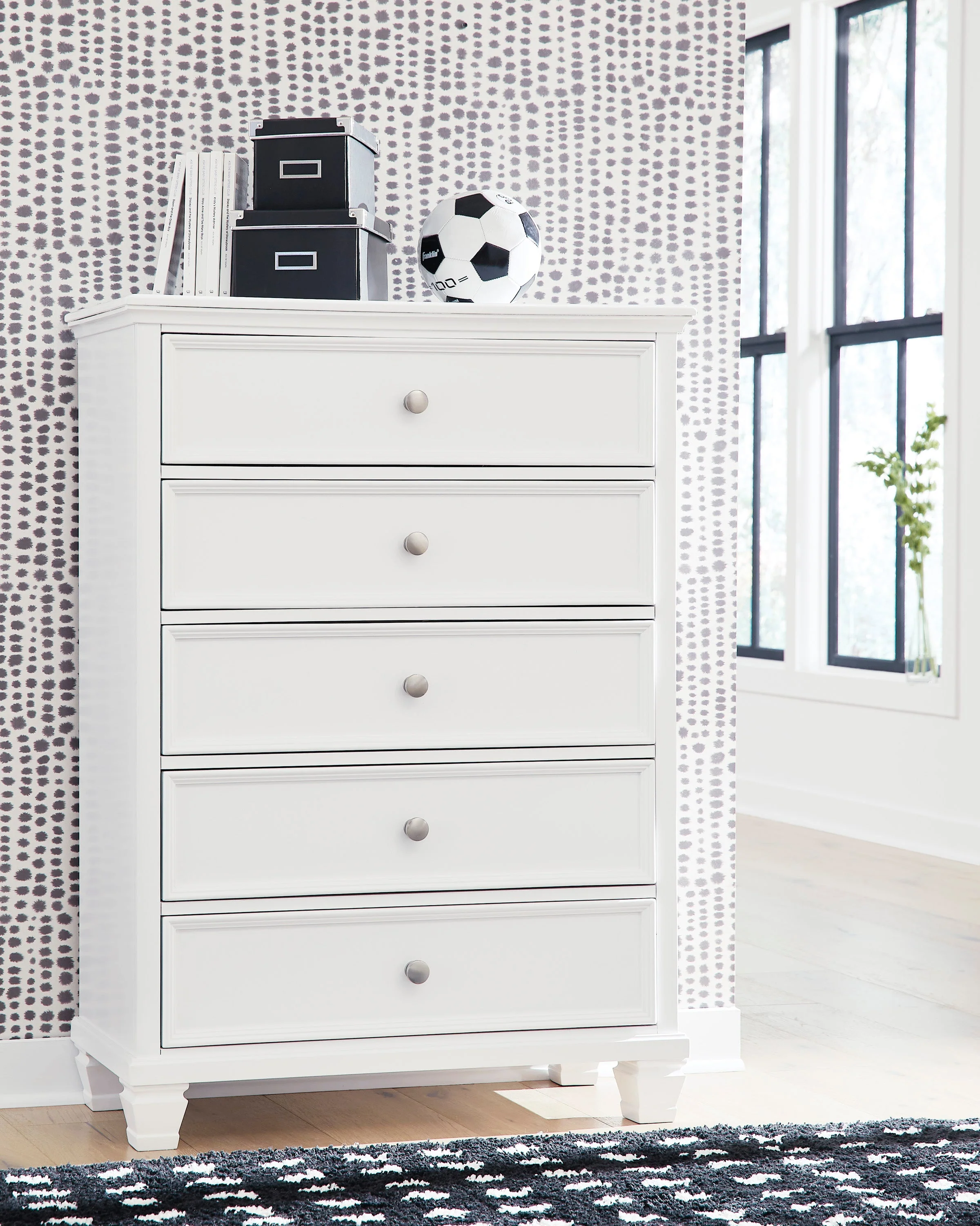 Fortman White Full Panel 6-Piece Bedroom Set w/ 2 Nightstands (Online Special Price) - Image 33