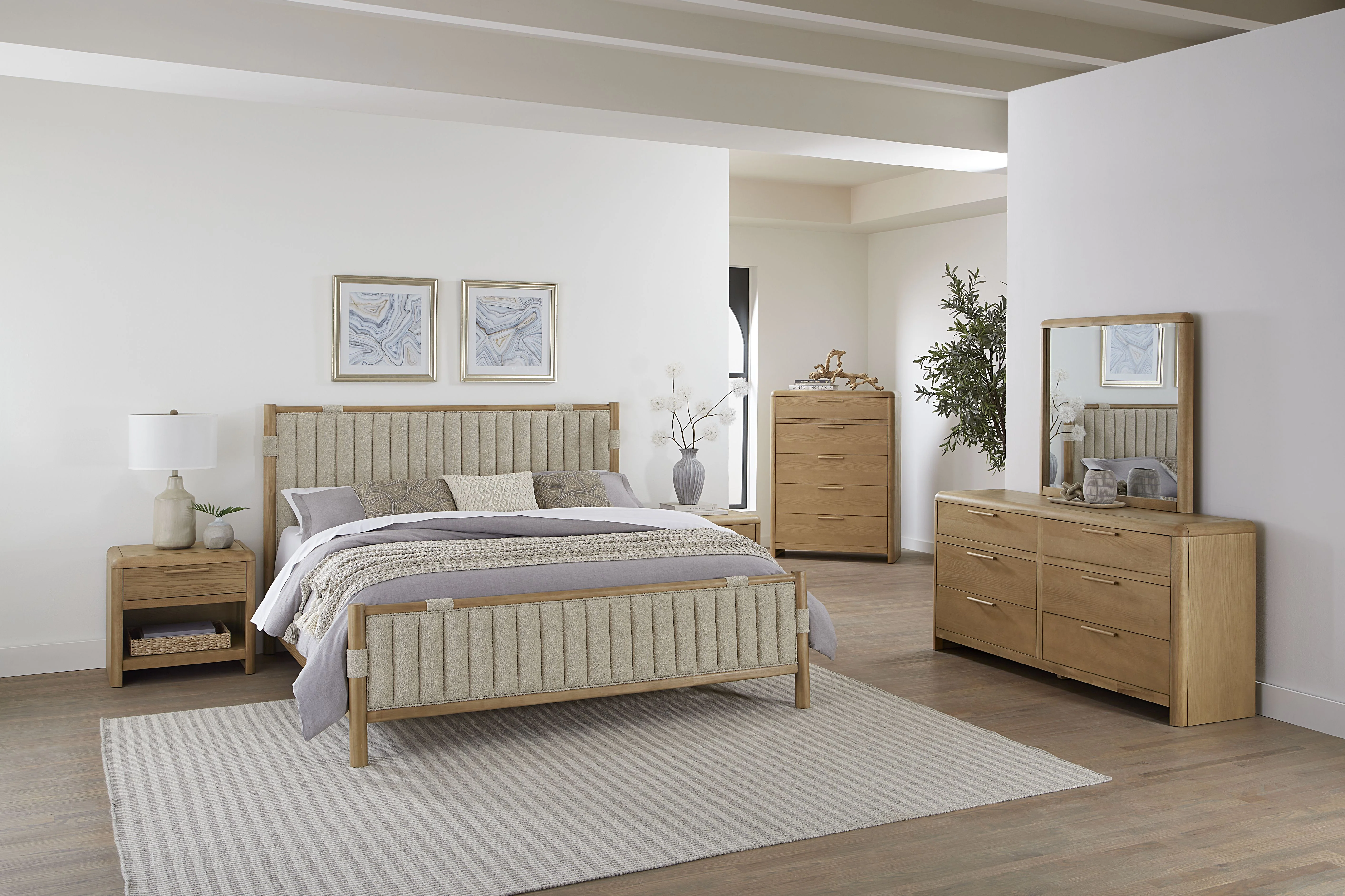 Furano Eastern King Upholstered Panel Bed in Ginger and Brun Boucle - Image 3