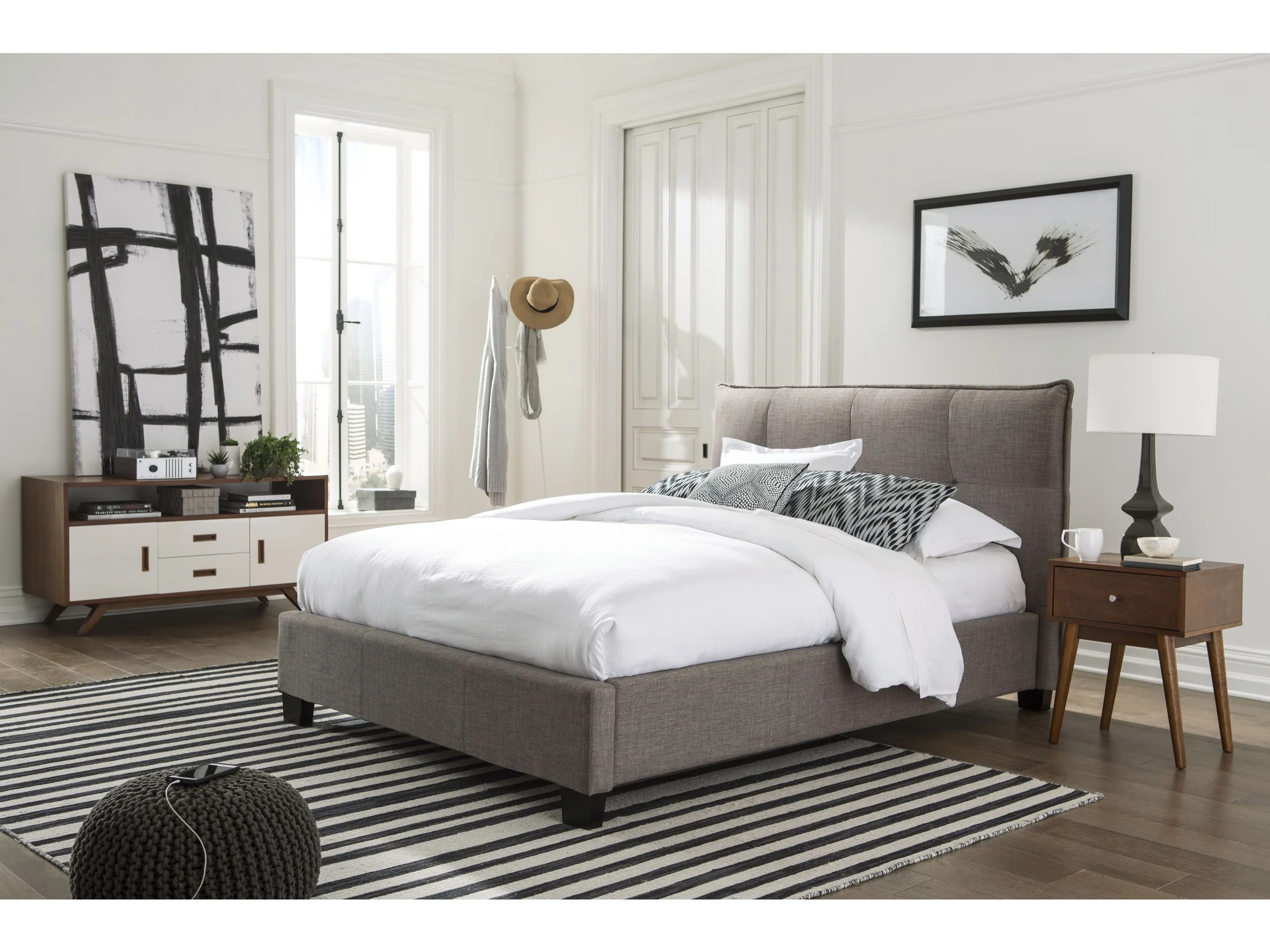 Geneva - Adona Dolphin California King Upholstered Footboard Storage Bed