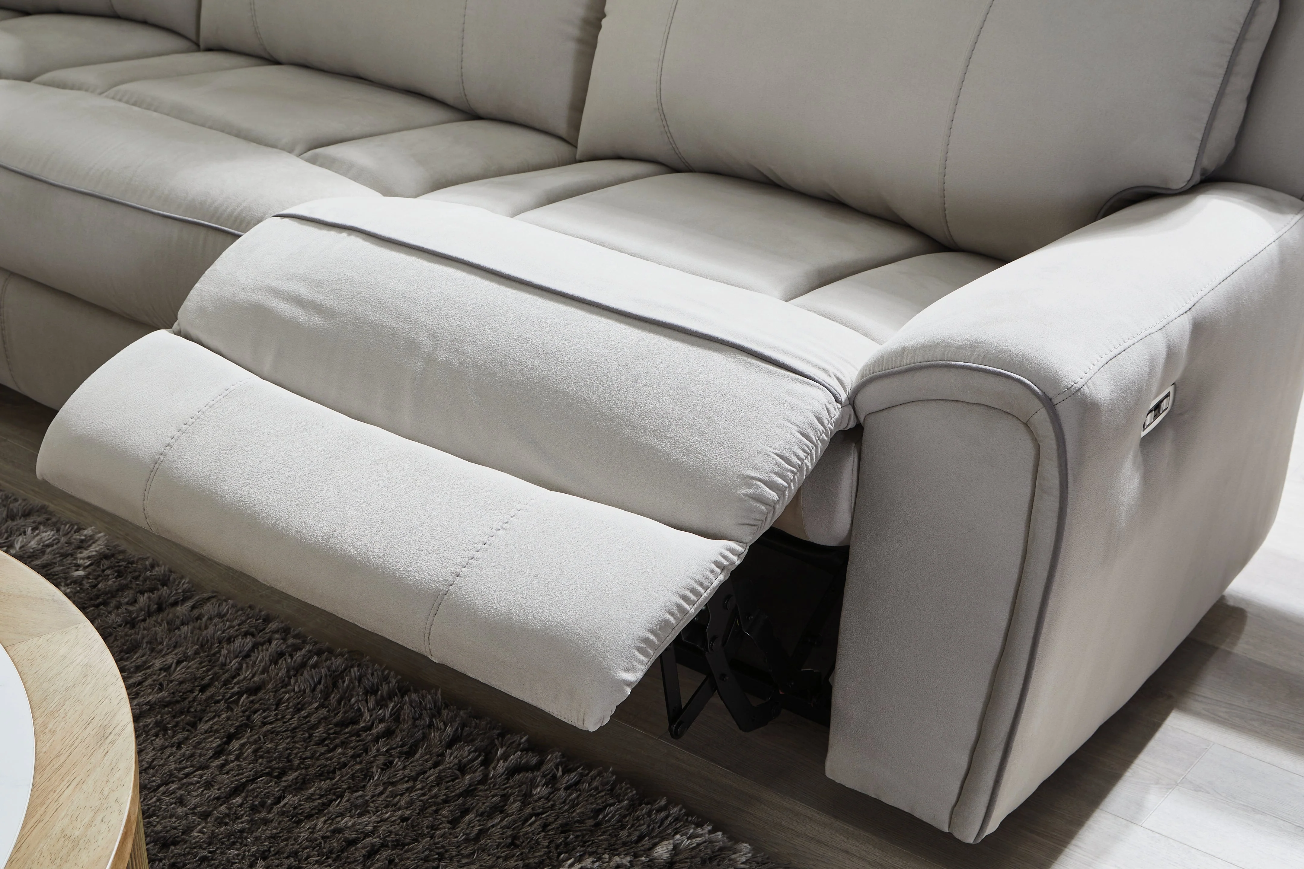 Grafton Pike 3-Piece Dual Power Reclining Modular Sofa (Online Special Price) - Image 4