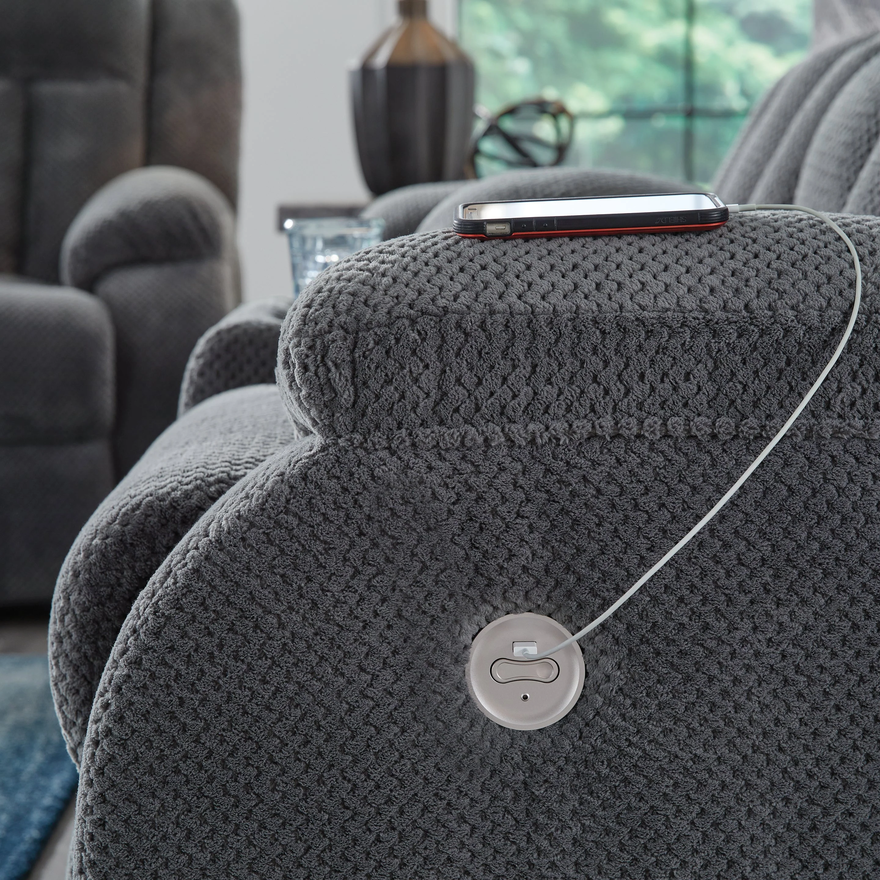 Greely Bend Steel Power Reclining Loveseat with Console - Image 6