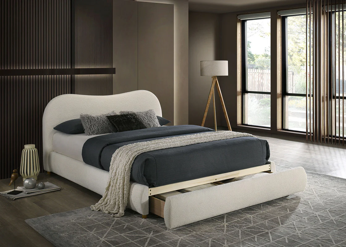 Grimsby White Queen Bed - Image 2