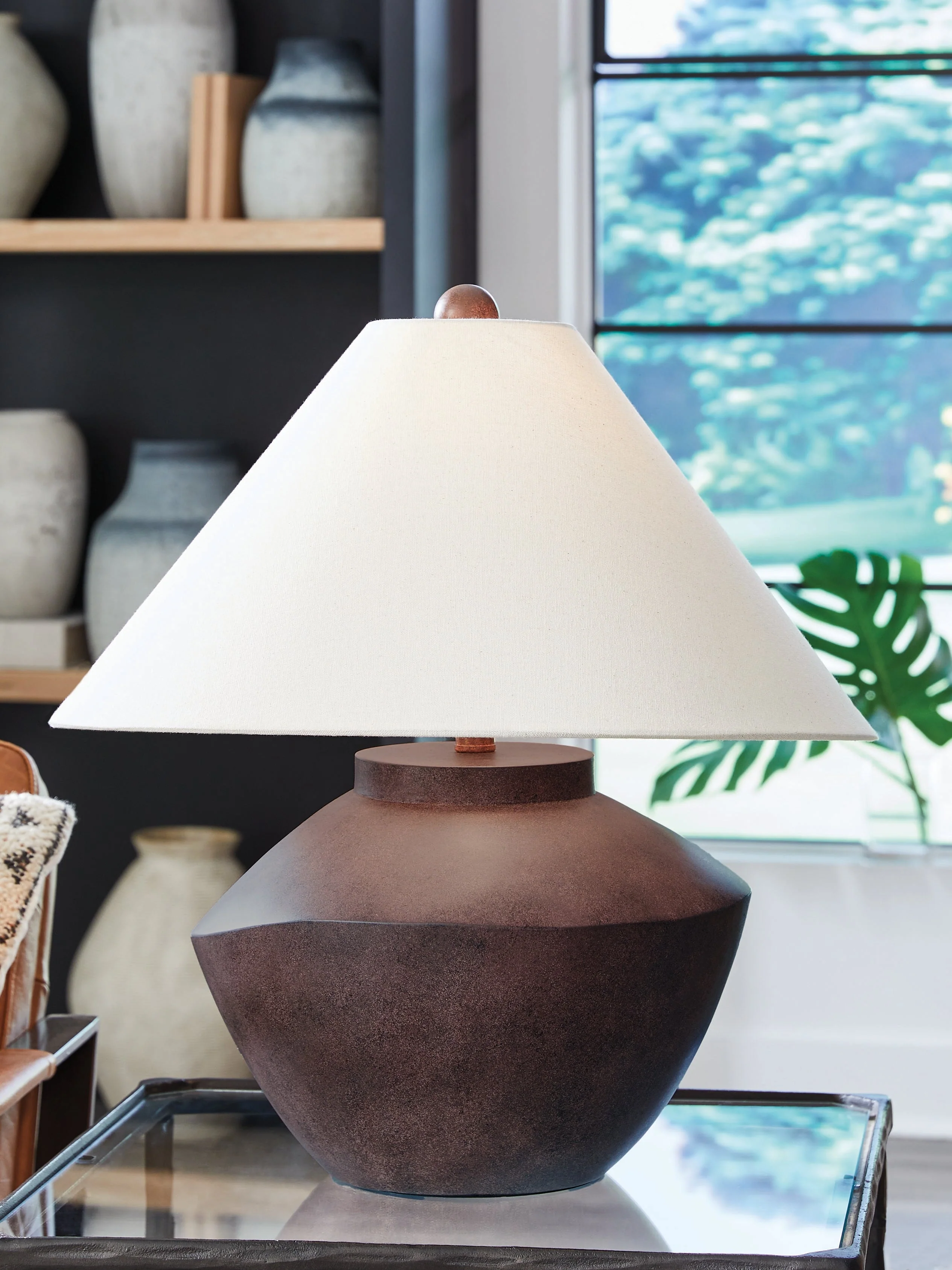 Honsworth Antique Brown Poly Table Lamp (1/CN) (Online Special Price) - Image 2