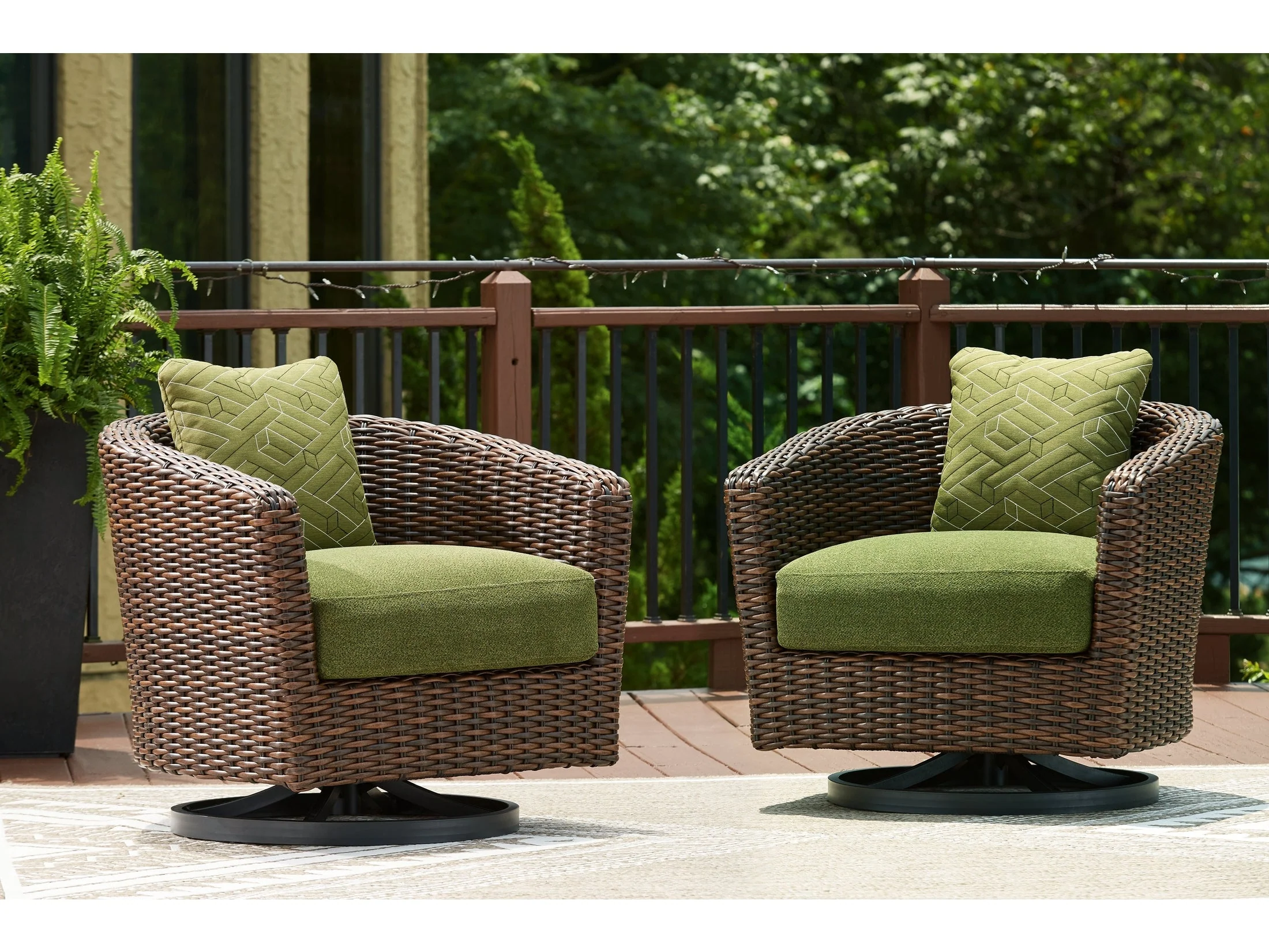 Horizon Hall Brown/Green Swivel Lounge w/ Cushion (Online Special Price)