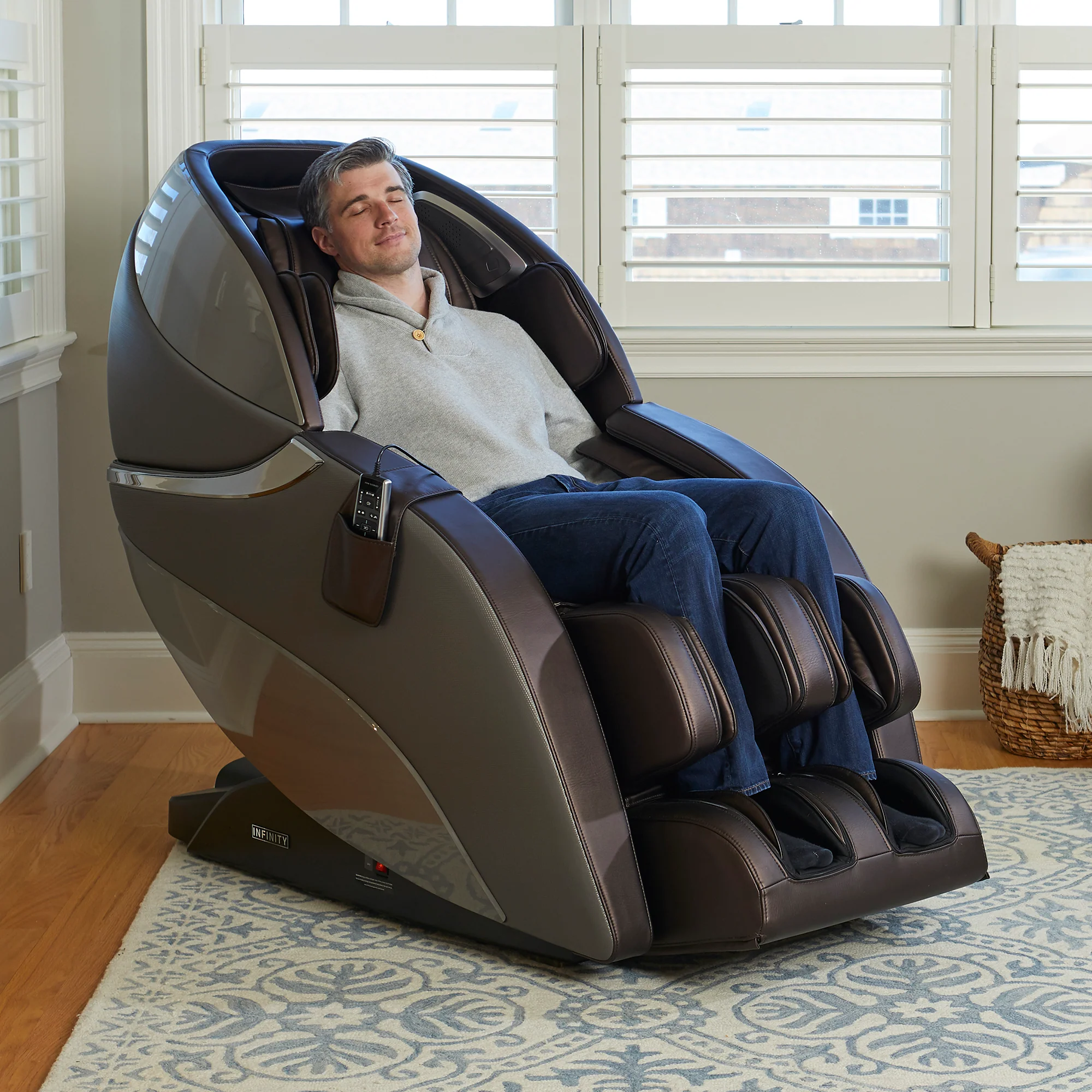 Infinity Gen Max 4D Gray/Dark Brown Massage Chair - Image 9