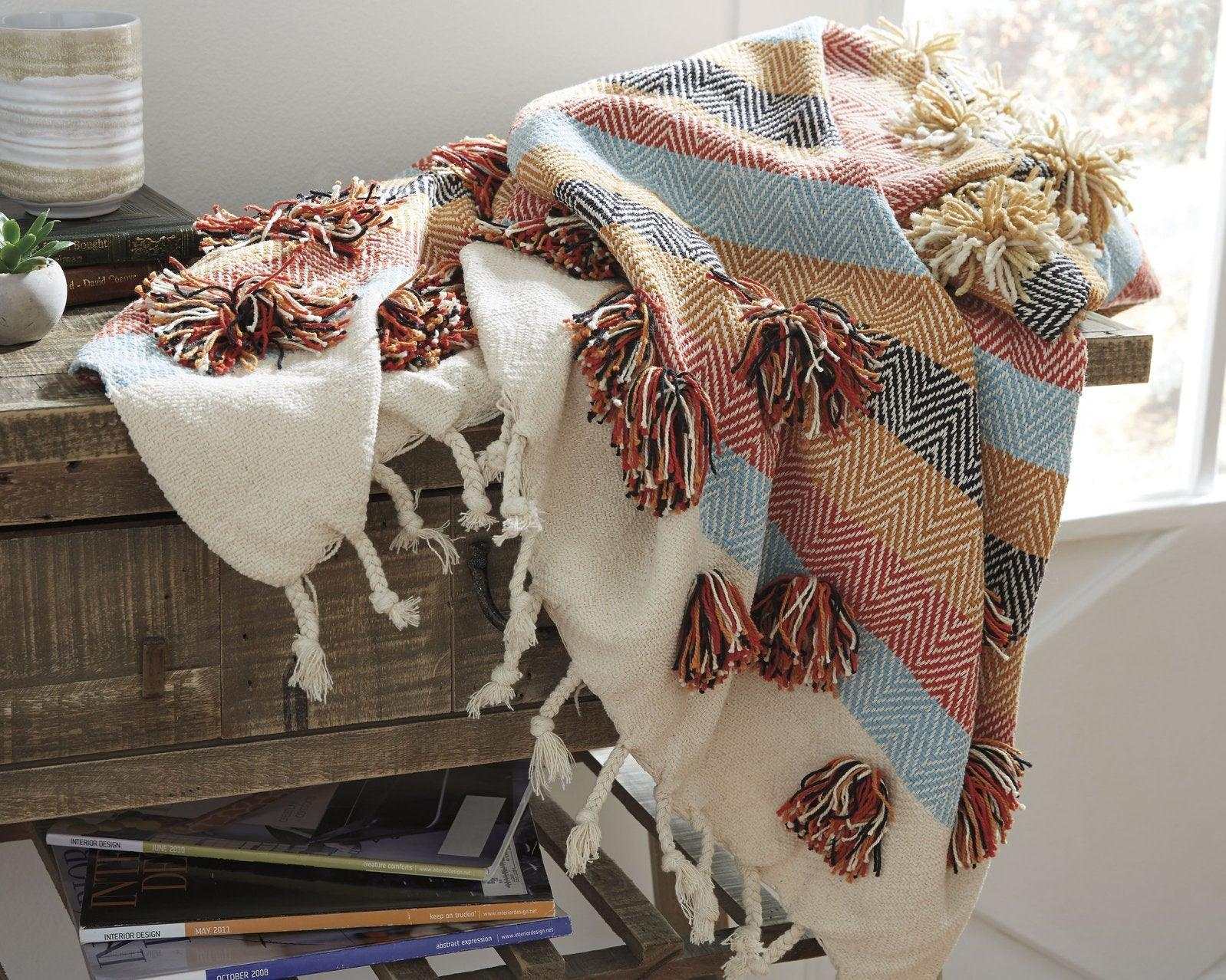 Jacinta Throw - Image 3