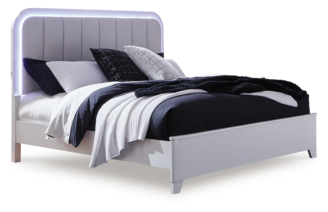 Jarlee White Queen Panel Bedroom Set with Dresser, Mirror and Nightstand - Image 3