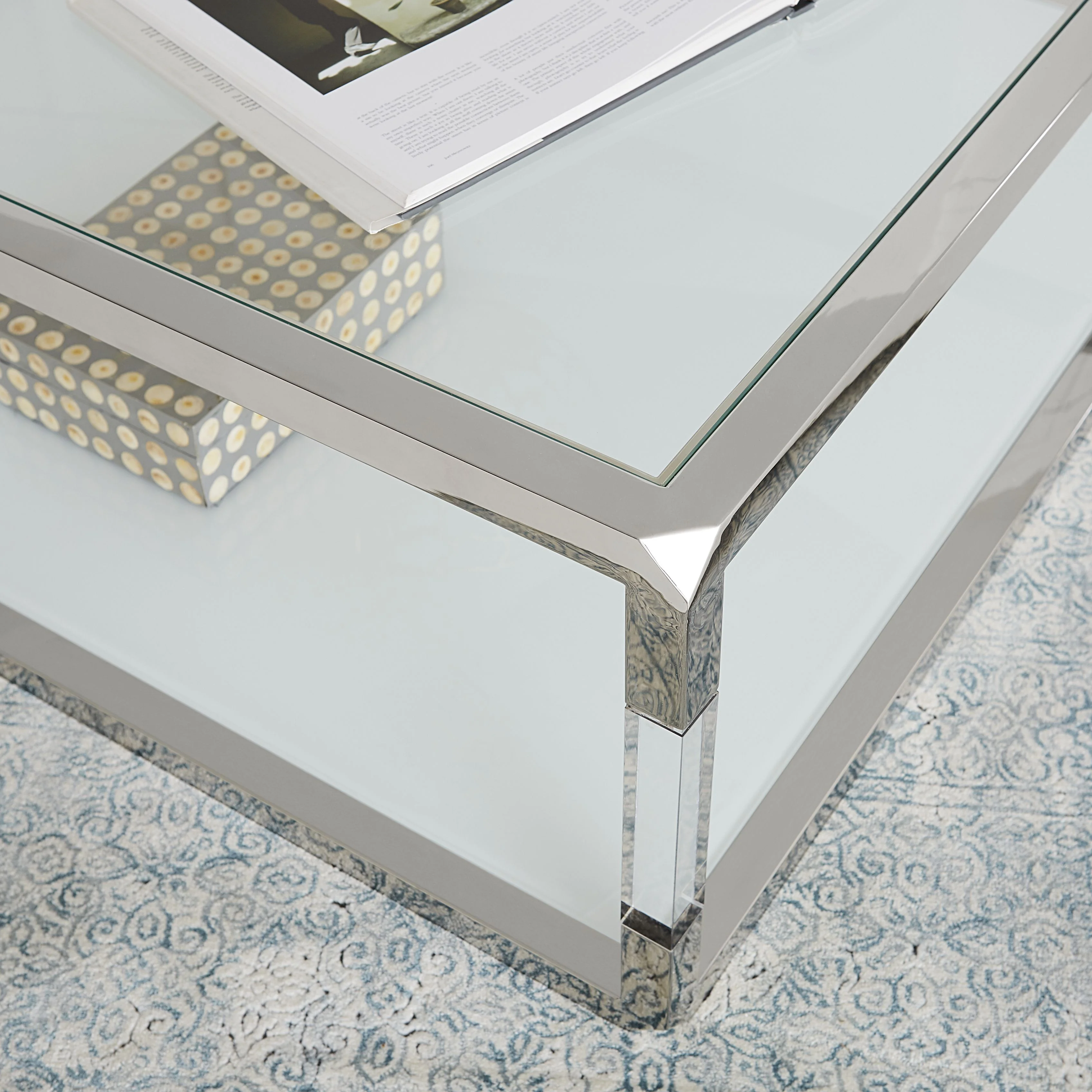 Jasper Console Table in Acrylic/White Glass/PSS - Image 3