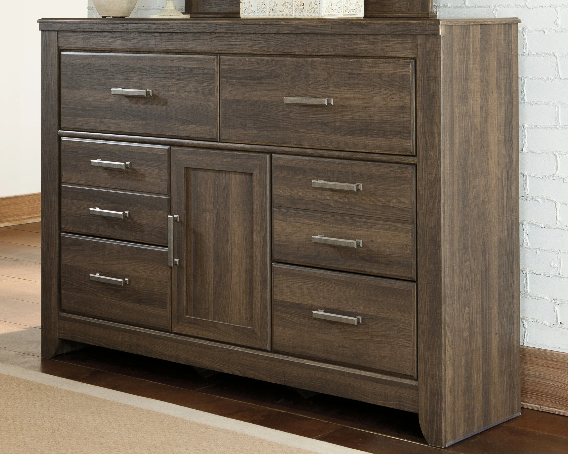 Juararo Dark Brown Queen Poster Bed and Dresser (Online Special Price) - Image 9