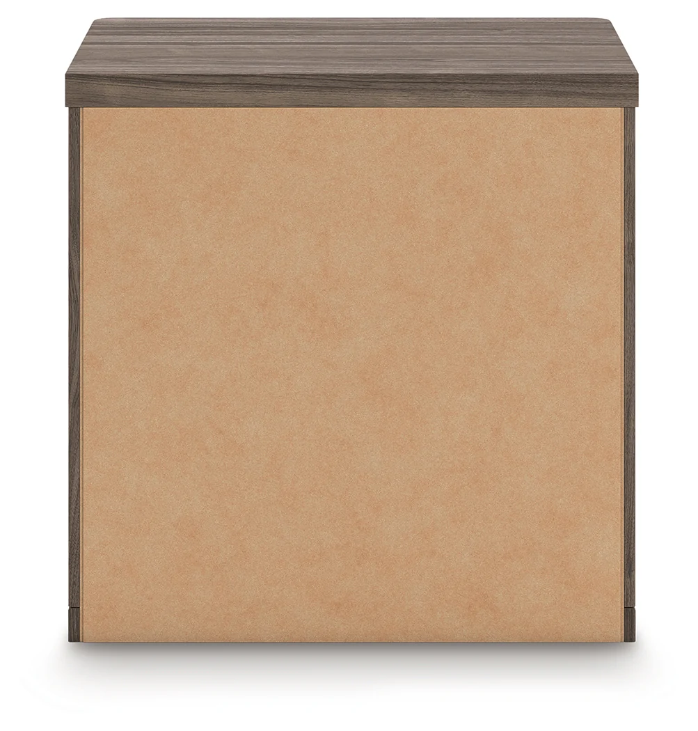 Kendanport White/Brown Queen Upholstered Bed, Dresser and Nightstand - Image 21