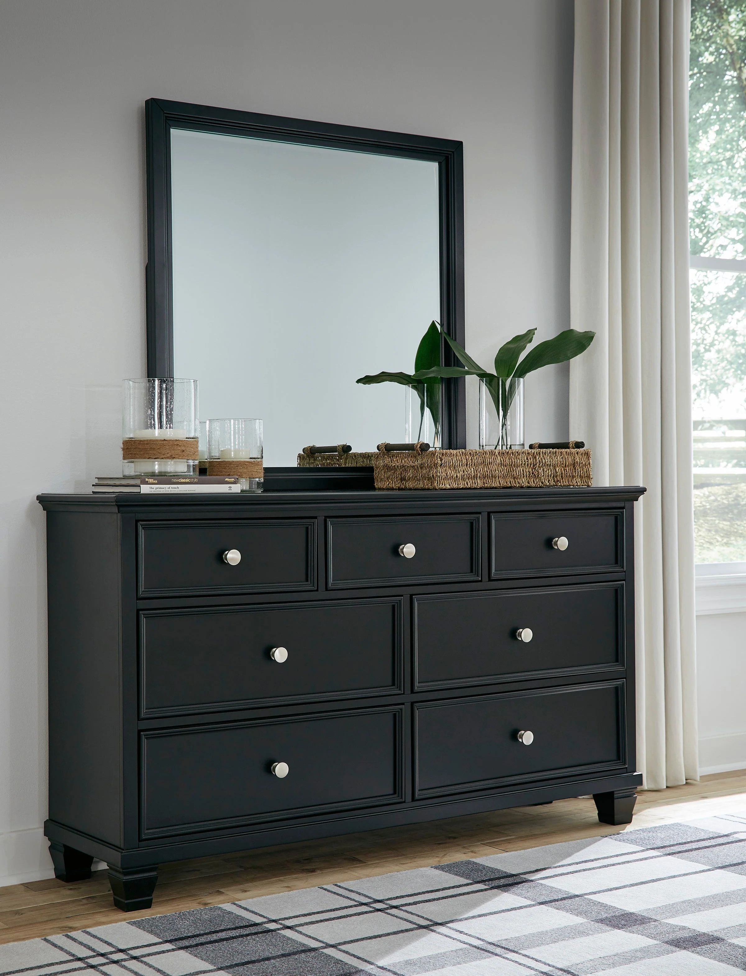 Lanolee Black Full Panel 4-Piece Bedroom Set (Online Special Price) - Image 19