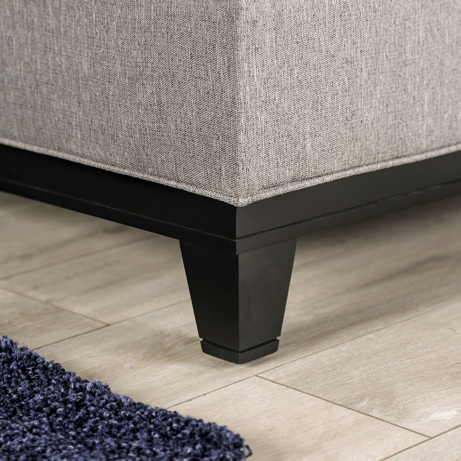 Lantwit Light Gray Sectional - Image 6