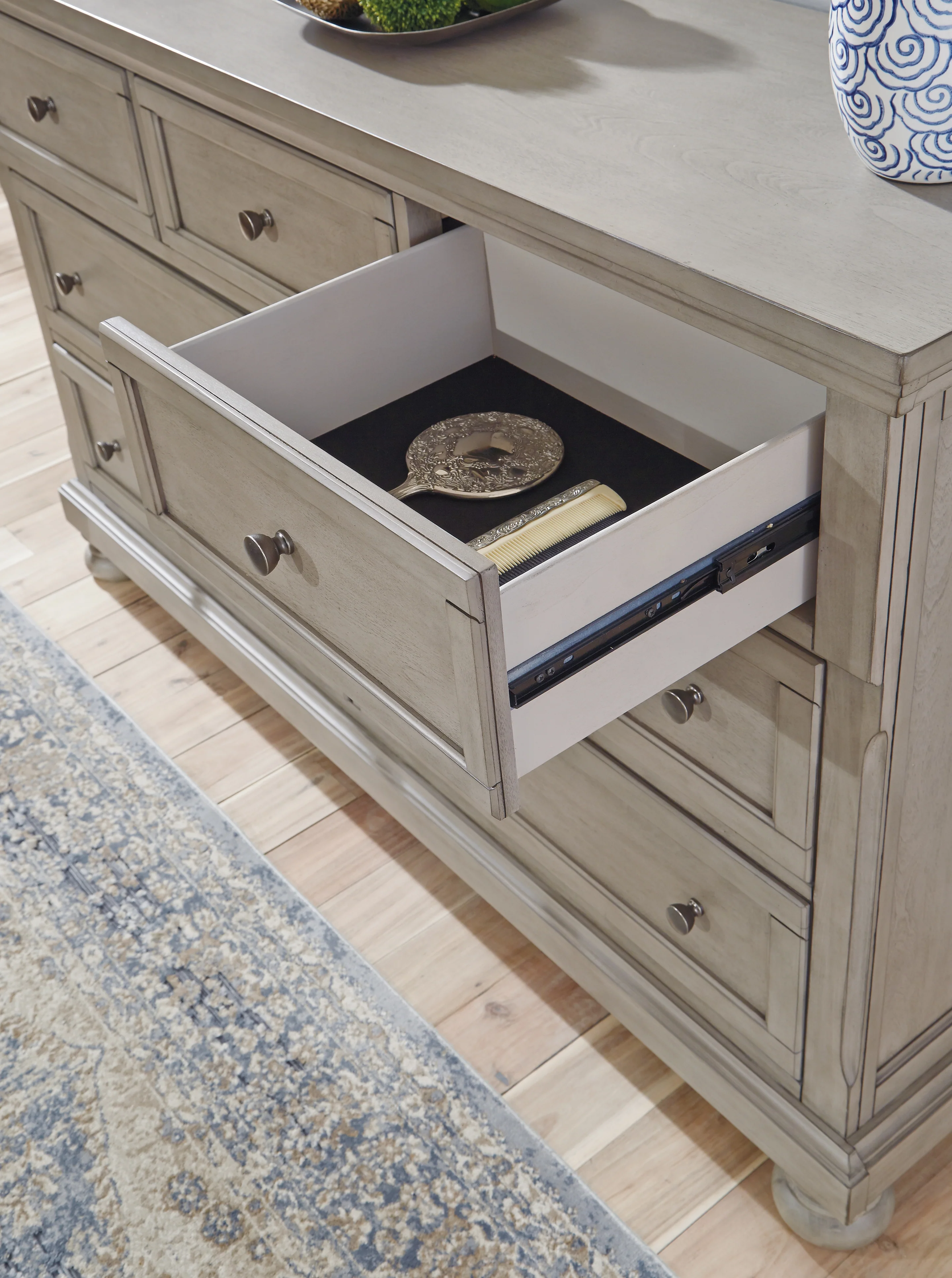 Lettner California King Panel Storage Bedroom Set with Dresser and Nightstand - Image 12