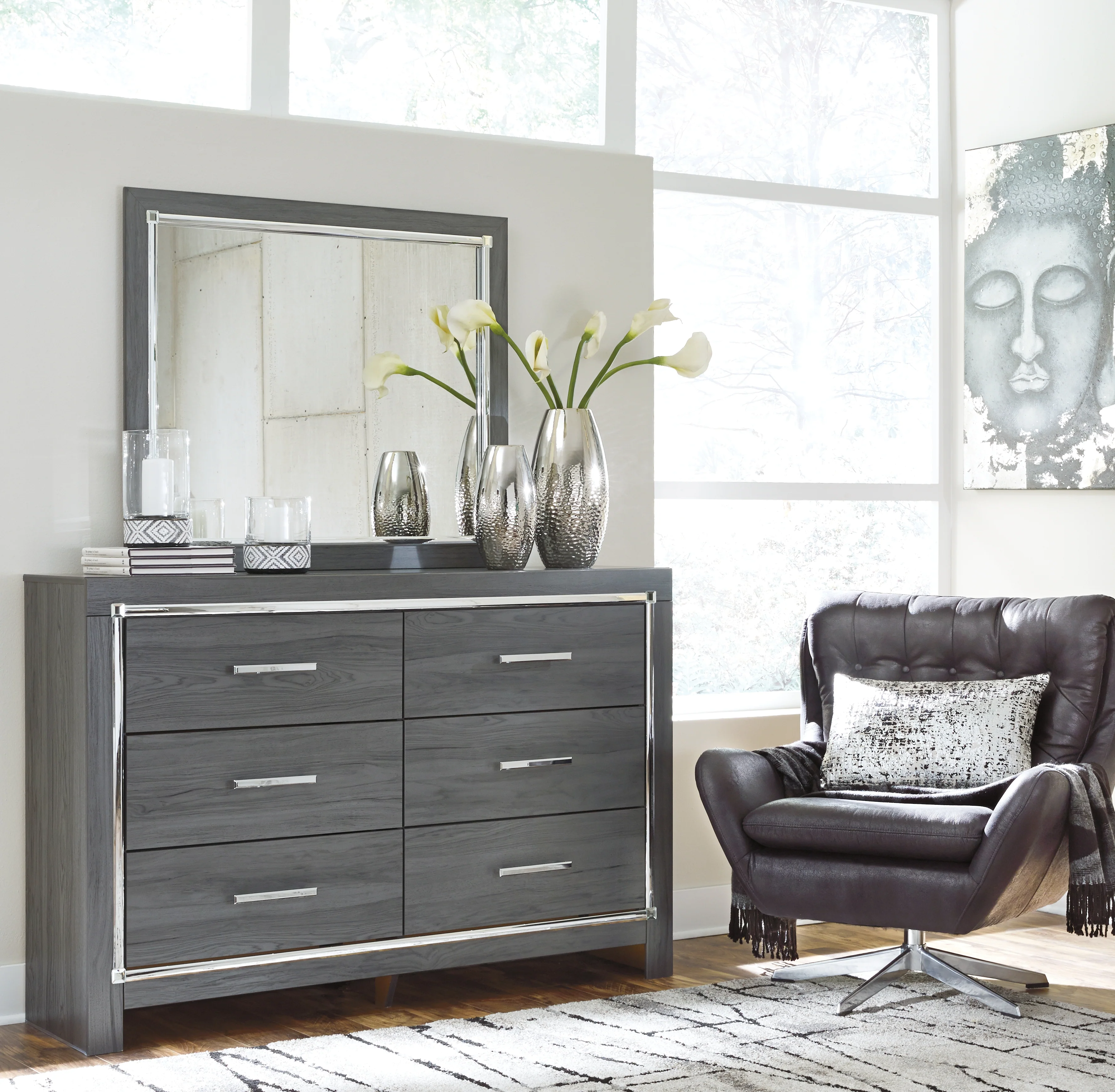 Lodanna Gray Full Storage Bedroom Set with Dresser and Mirror - Image 6