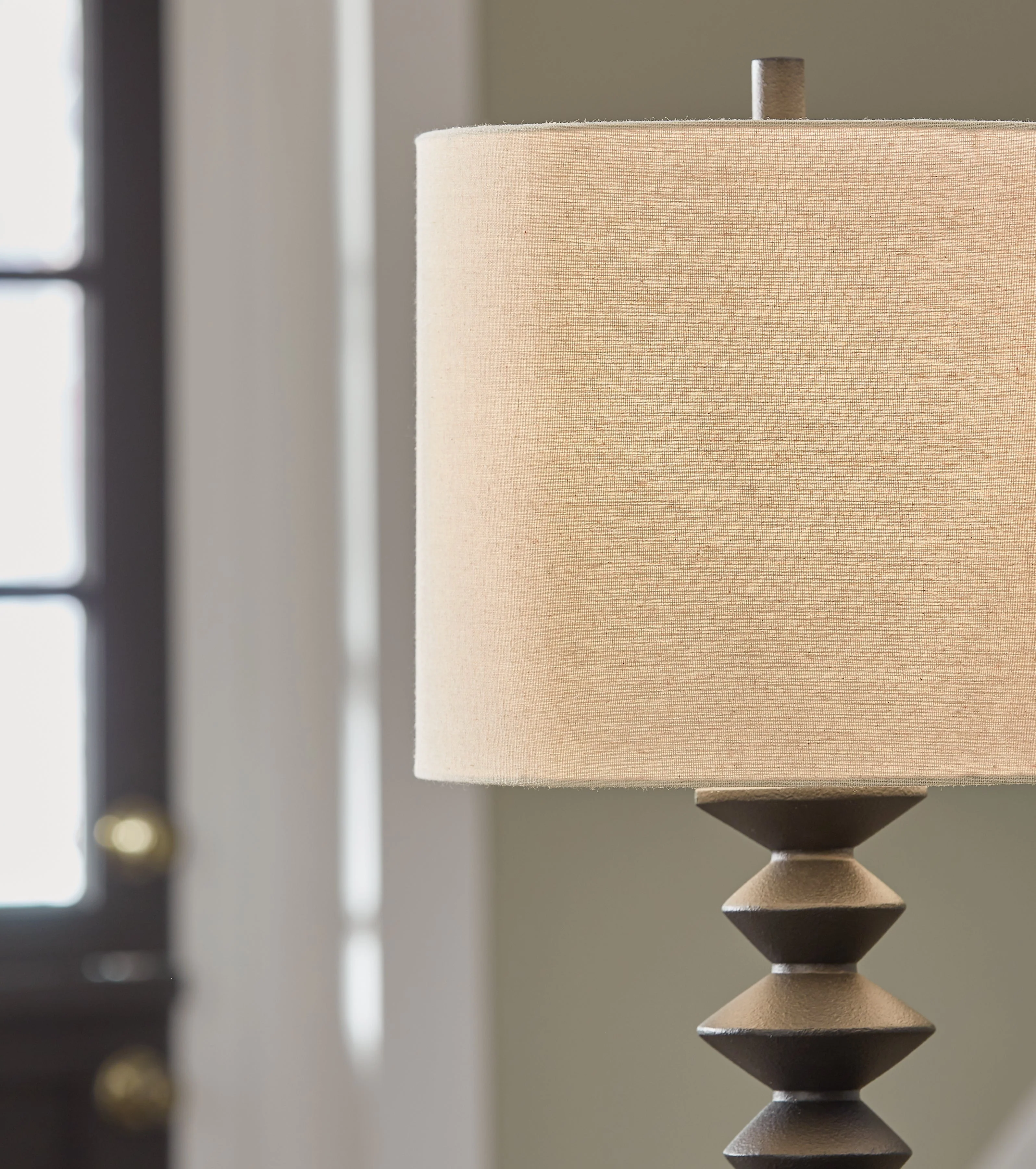 Luanndon Black 2-Piece Lamp Set (Online Special Price) - Image 5