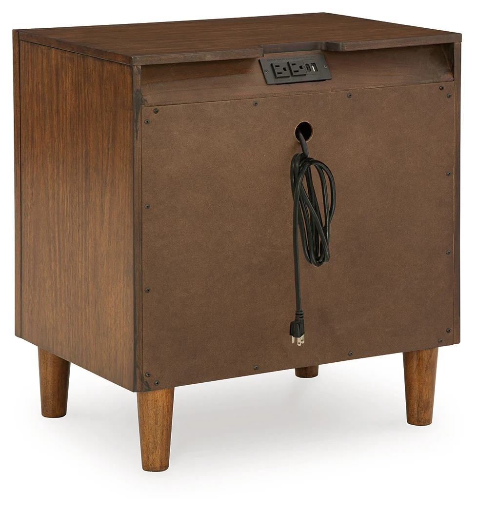 Lyncott Brown Queen Upholstered Bed, Dresser, Mirror and Nightstand (Online Special Price) - Image 9