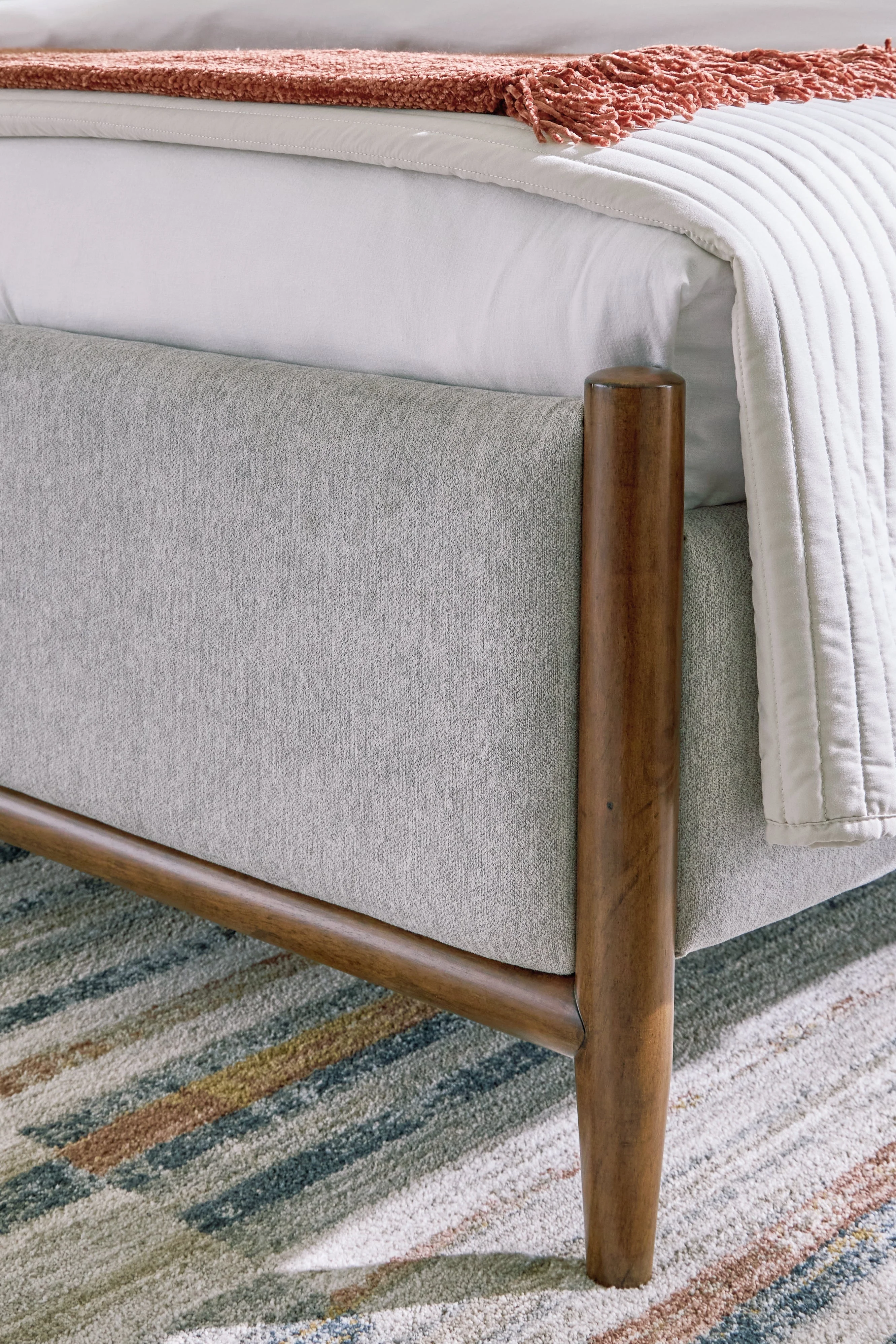 Lyncott Queen Upholstered Panel Bed (Online Special Price) - Image 6