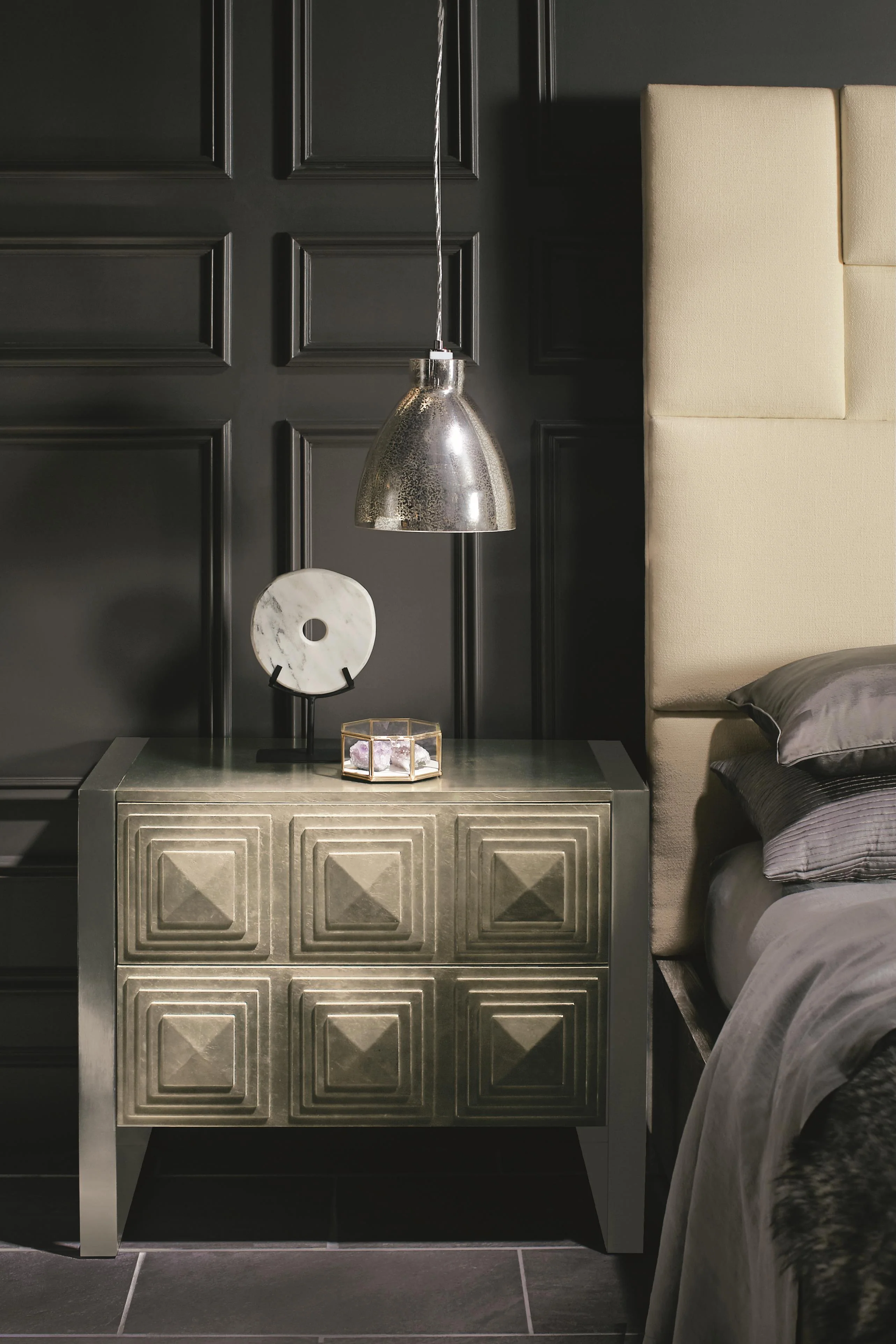 Mosaic Dark Taupe/White/Cream Queen Panel Bed - Image 6