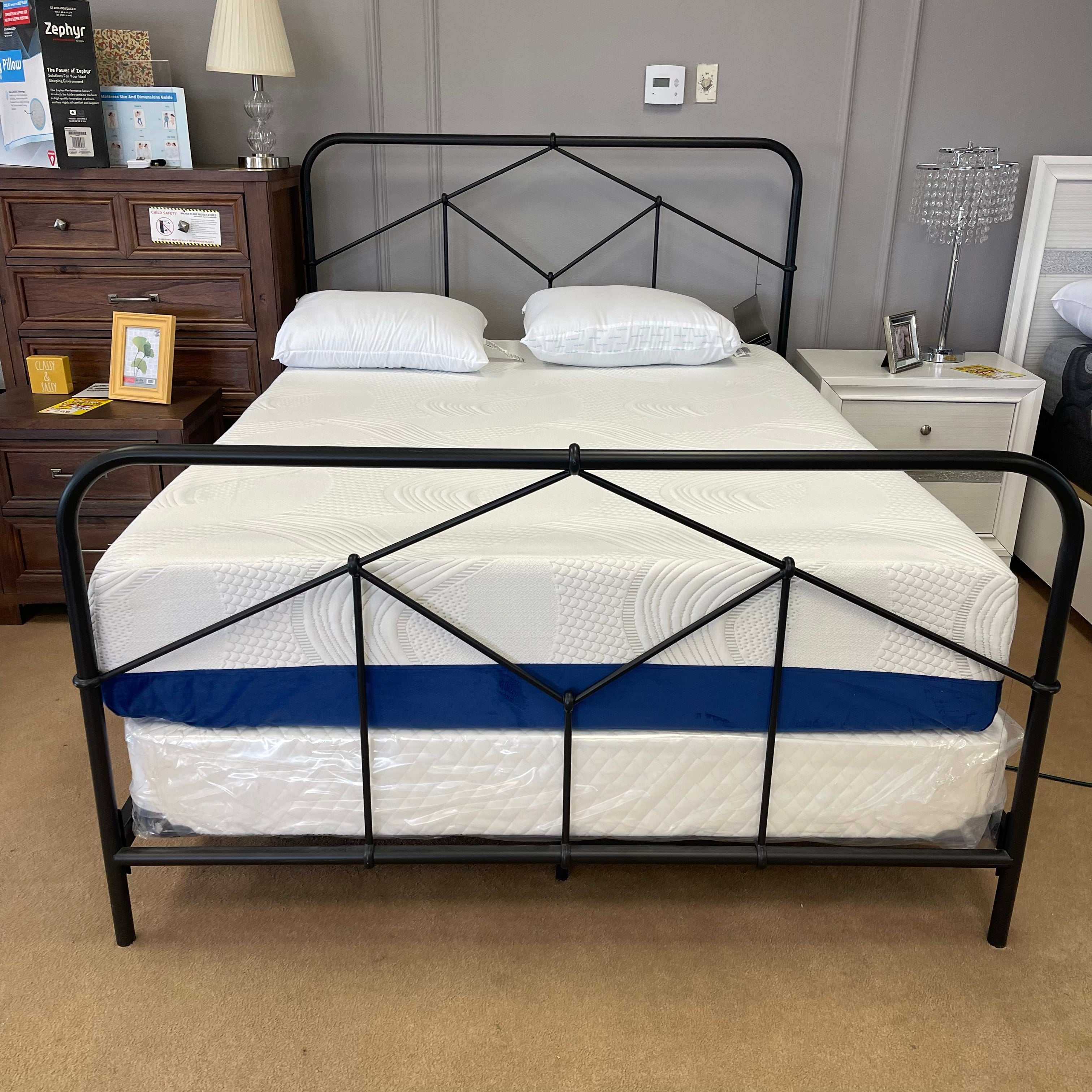 Nashburg Queen Metal Bed - Image 12
