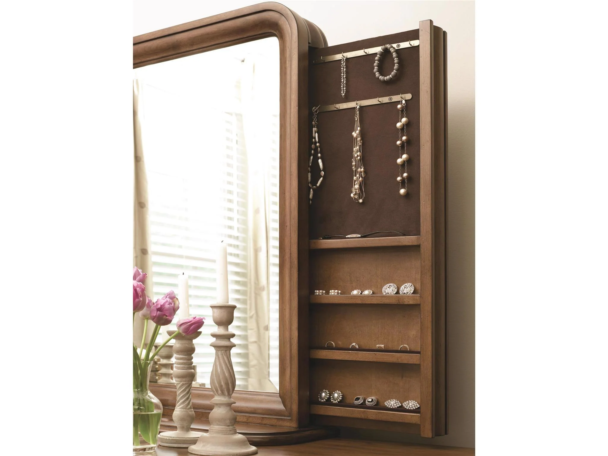 New Lou Cognac Vertical Storage Mirror - Image 3