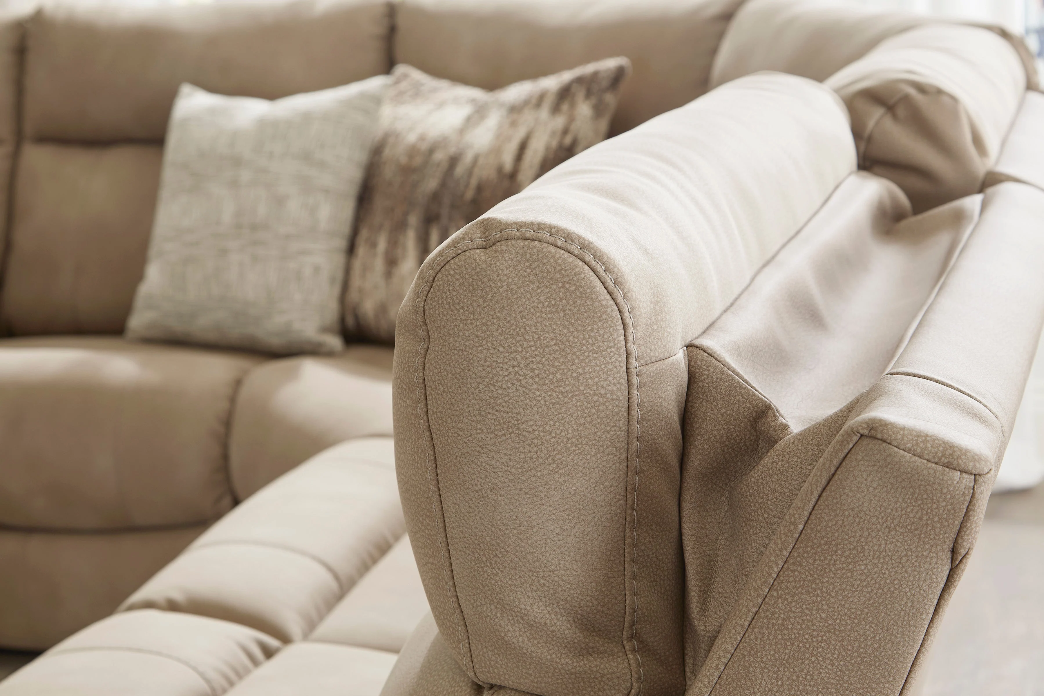 Next-Gen DuraPella Sand 4-Piece Power Reclining Sectional (Online Special Price) - Image 2